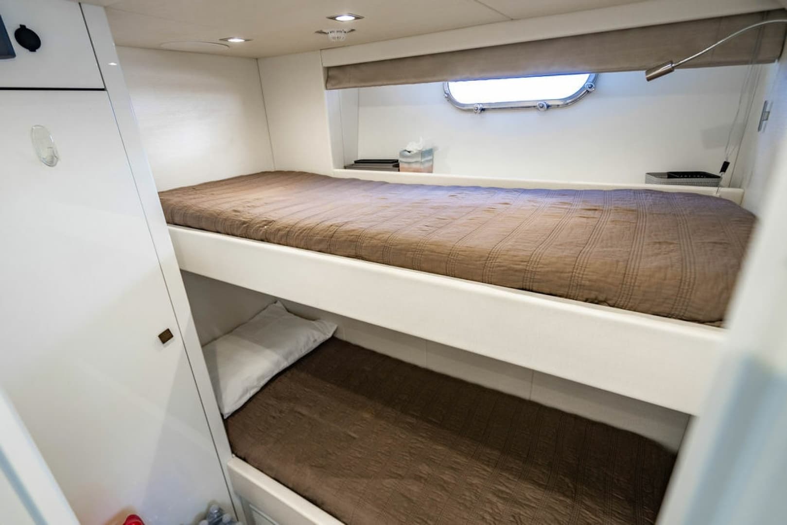 2019 Sunseeker 95 Motor Yacht