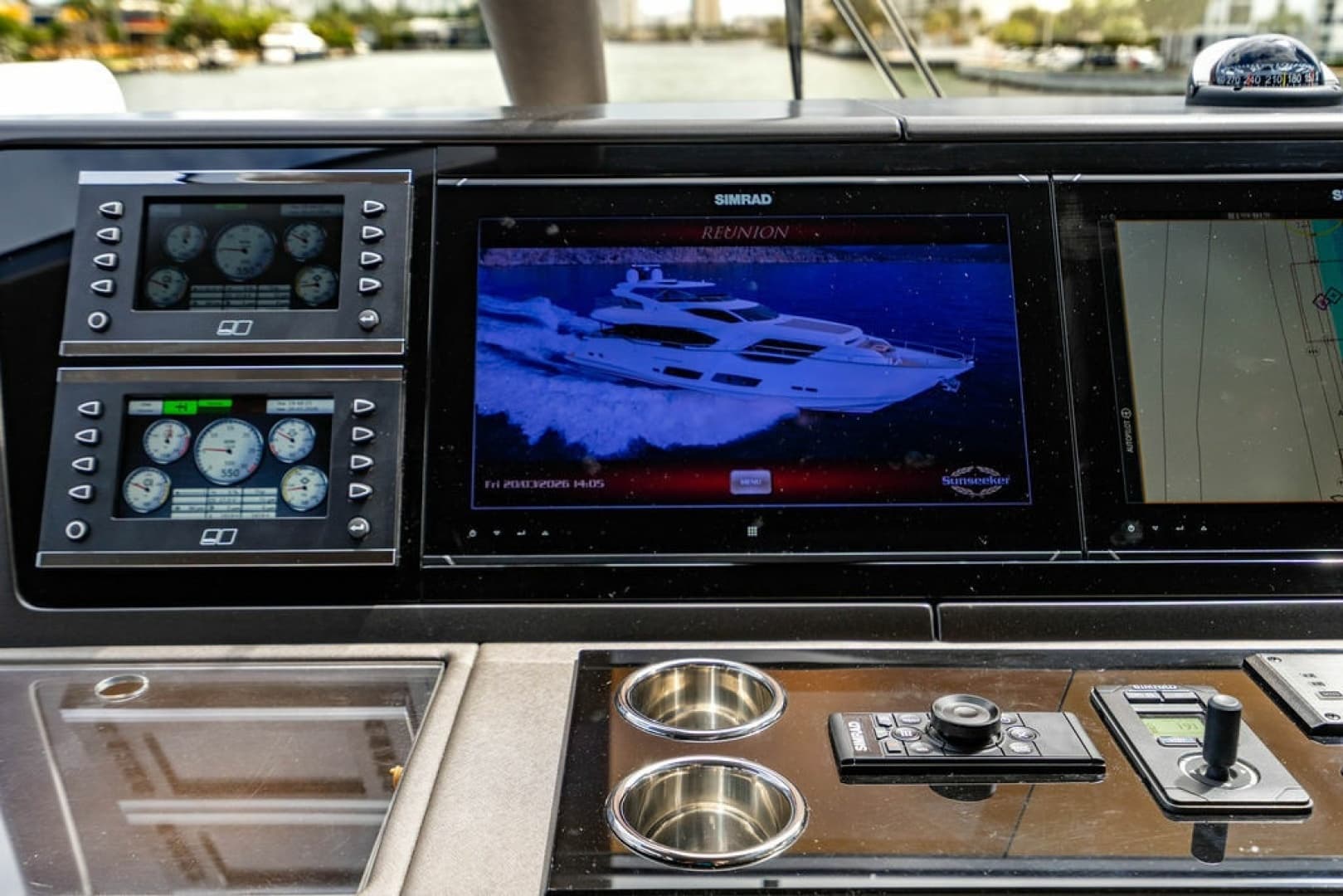 2019 Sunseeker 95 Motor Yacht