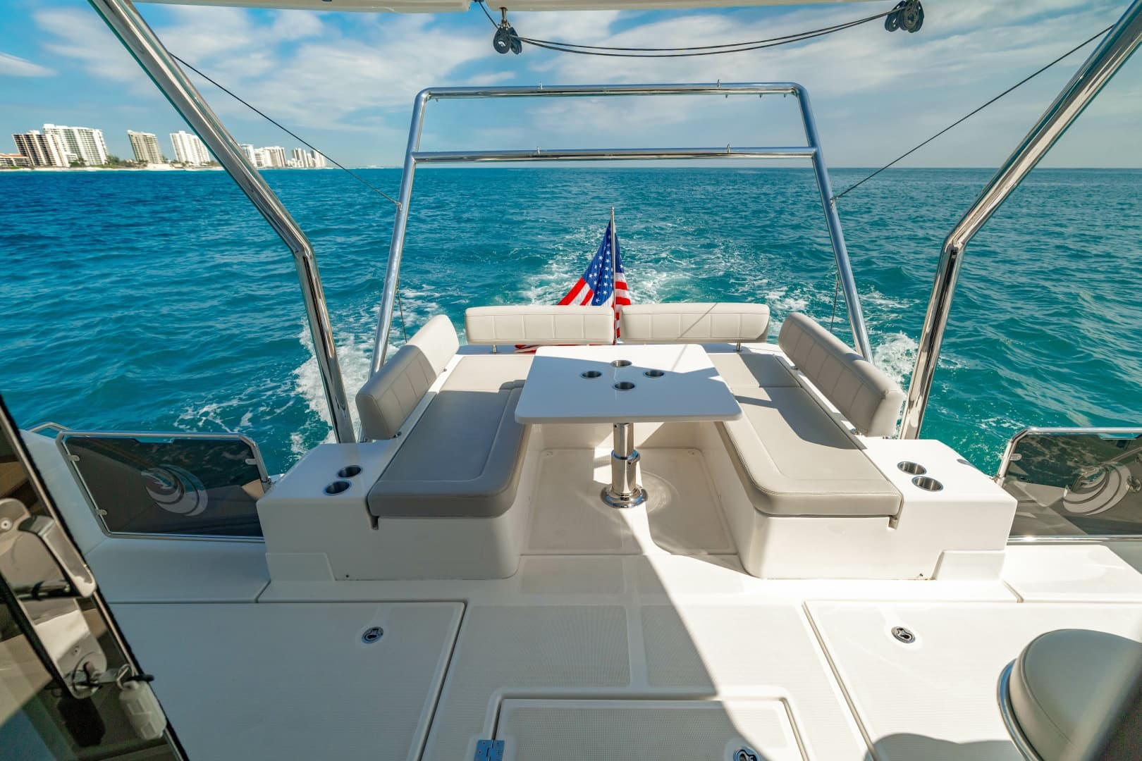 2024 Aquila 44 Yacht