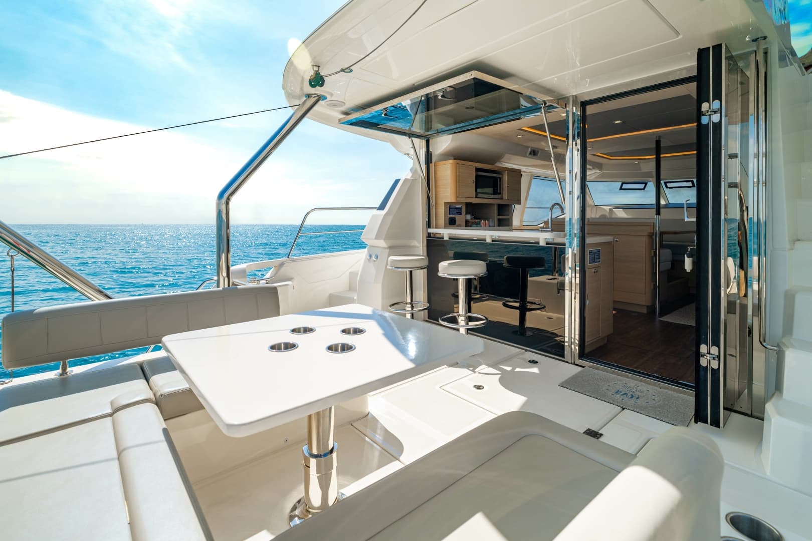 2024 Aquila 44 Yacht