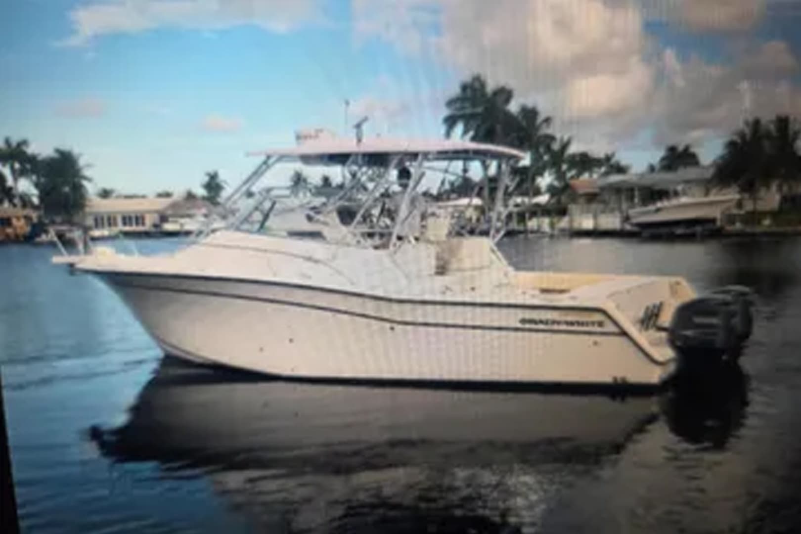 2004 Grady-White Express 330