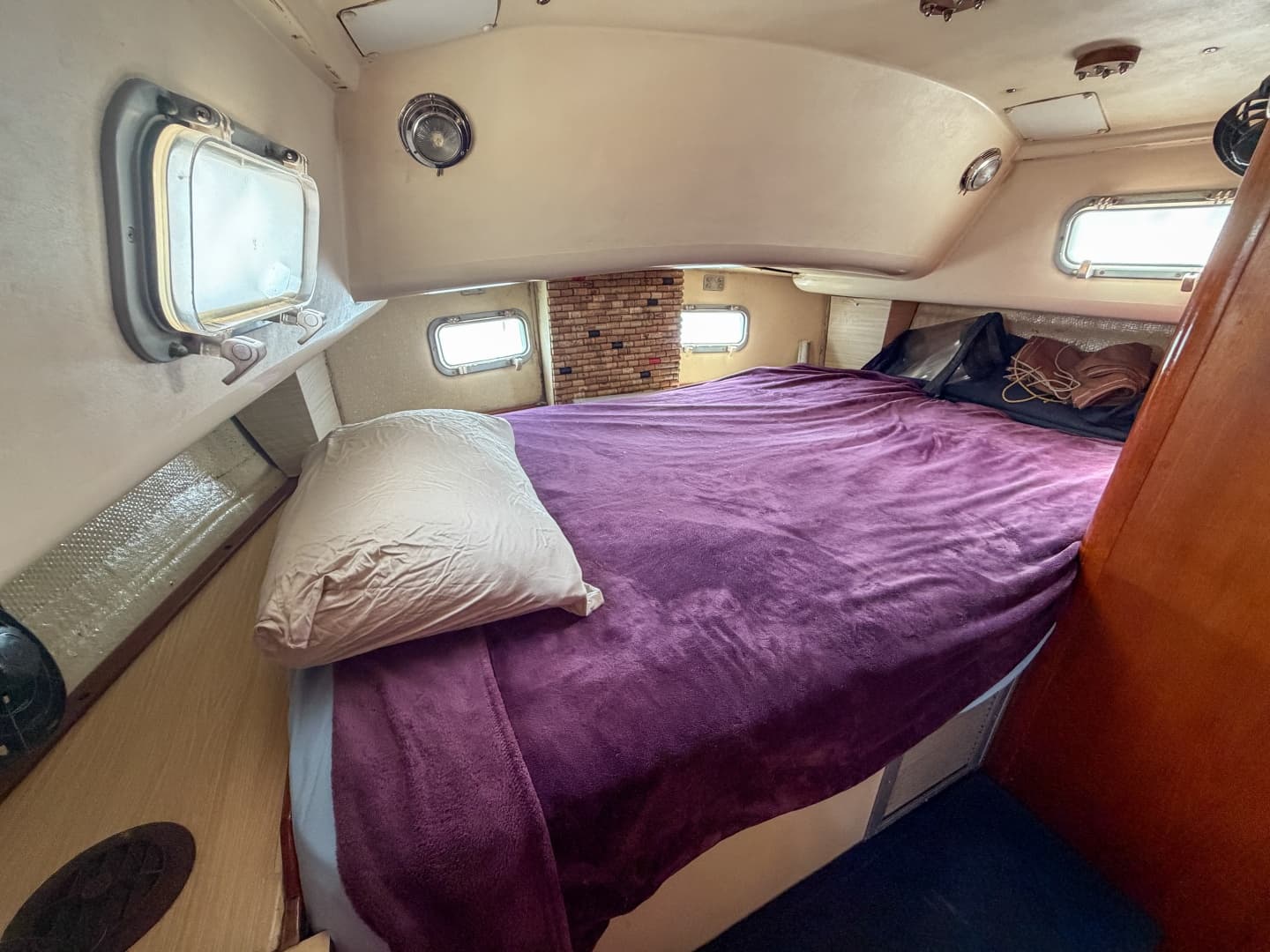 1984 Pearson 385