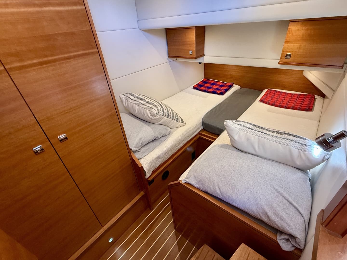 2015 Coastal Craft 45-IPS