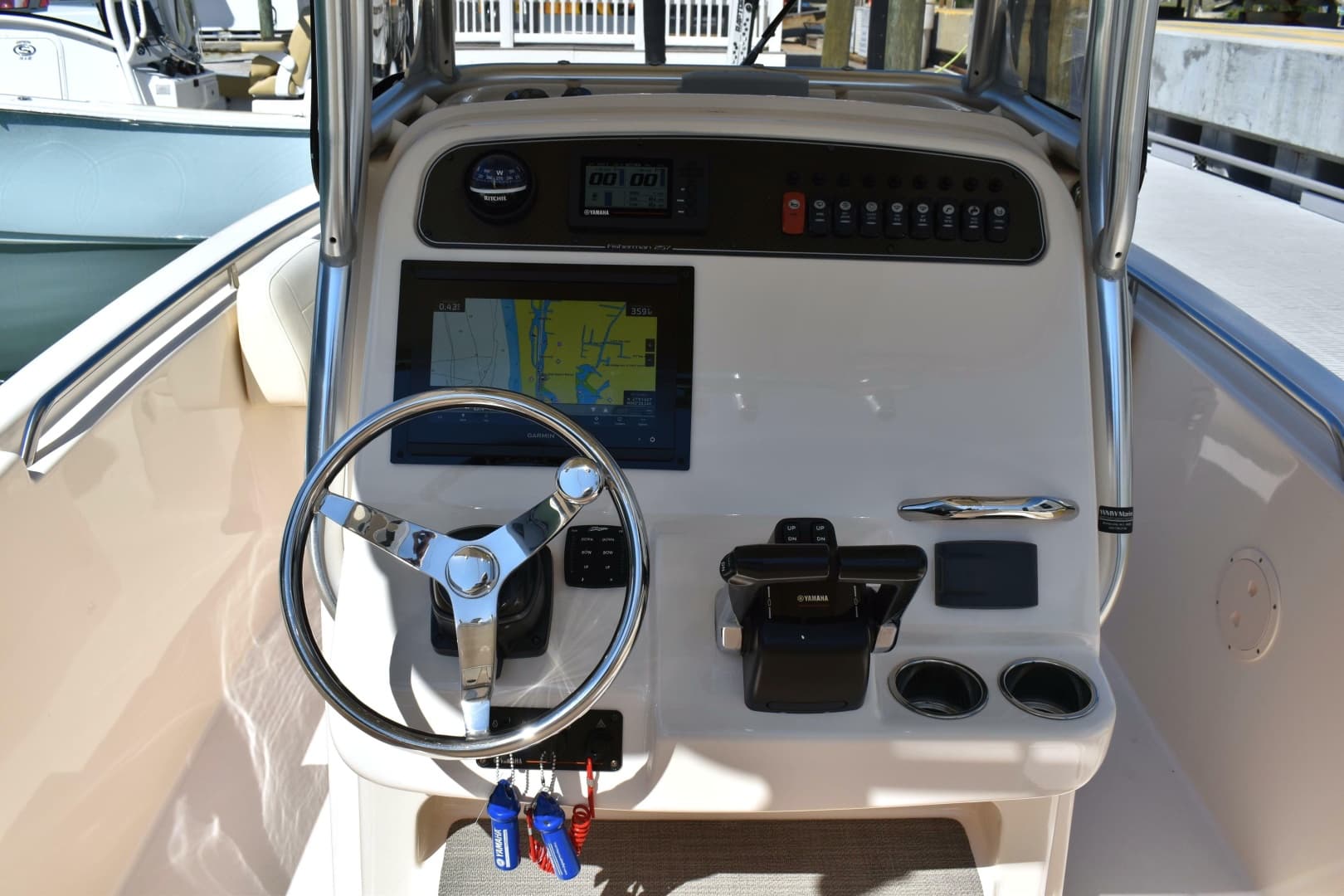 2017 Grady-White Fisherman 257