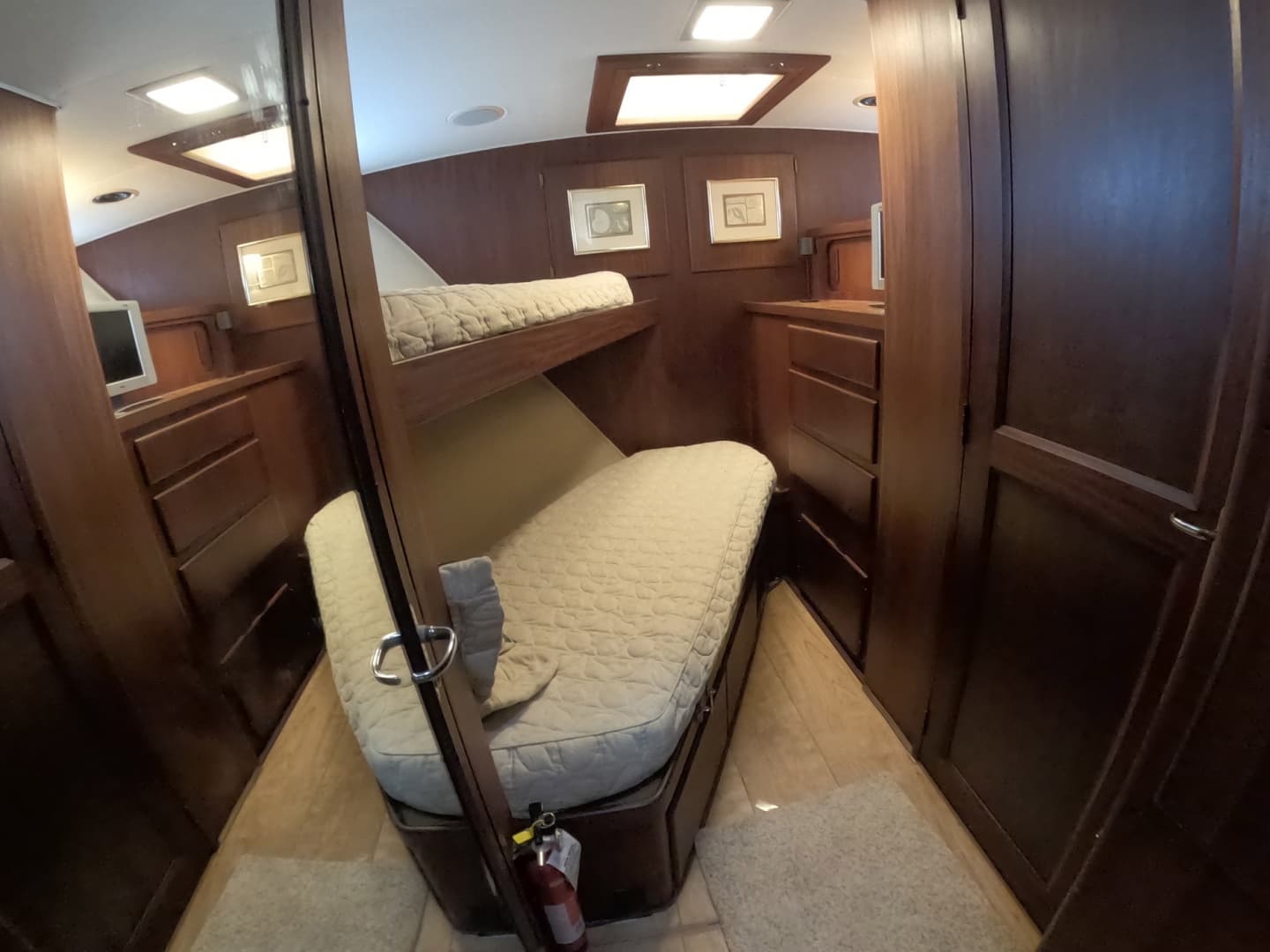 1987 Hatteras Motor Yacht