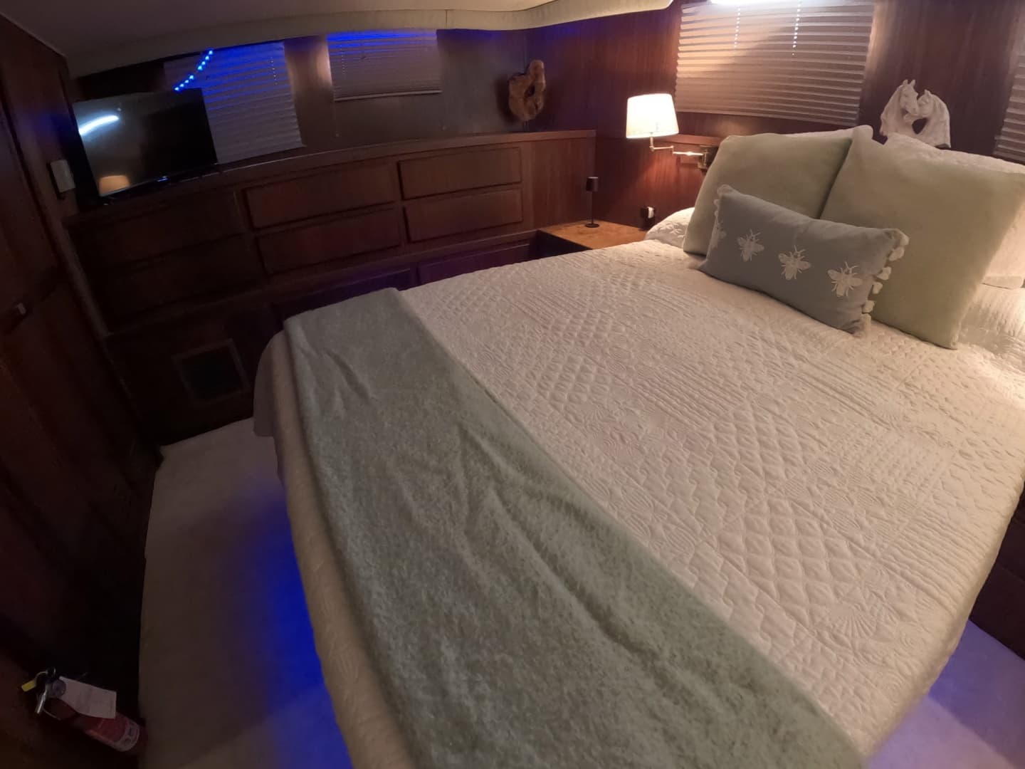 1987 Hatteras Motor Yacht