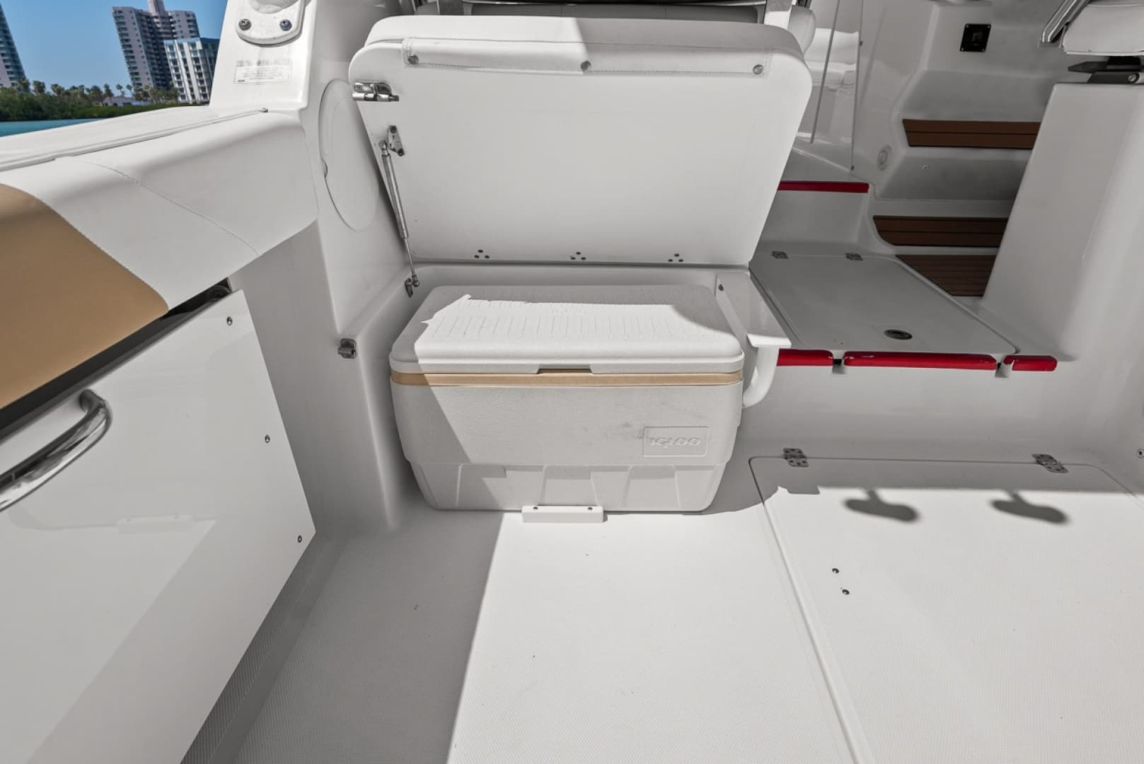 2018 Edgewater 280CX