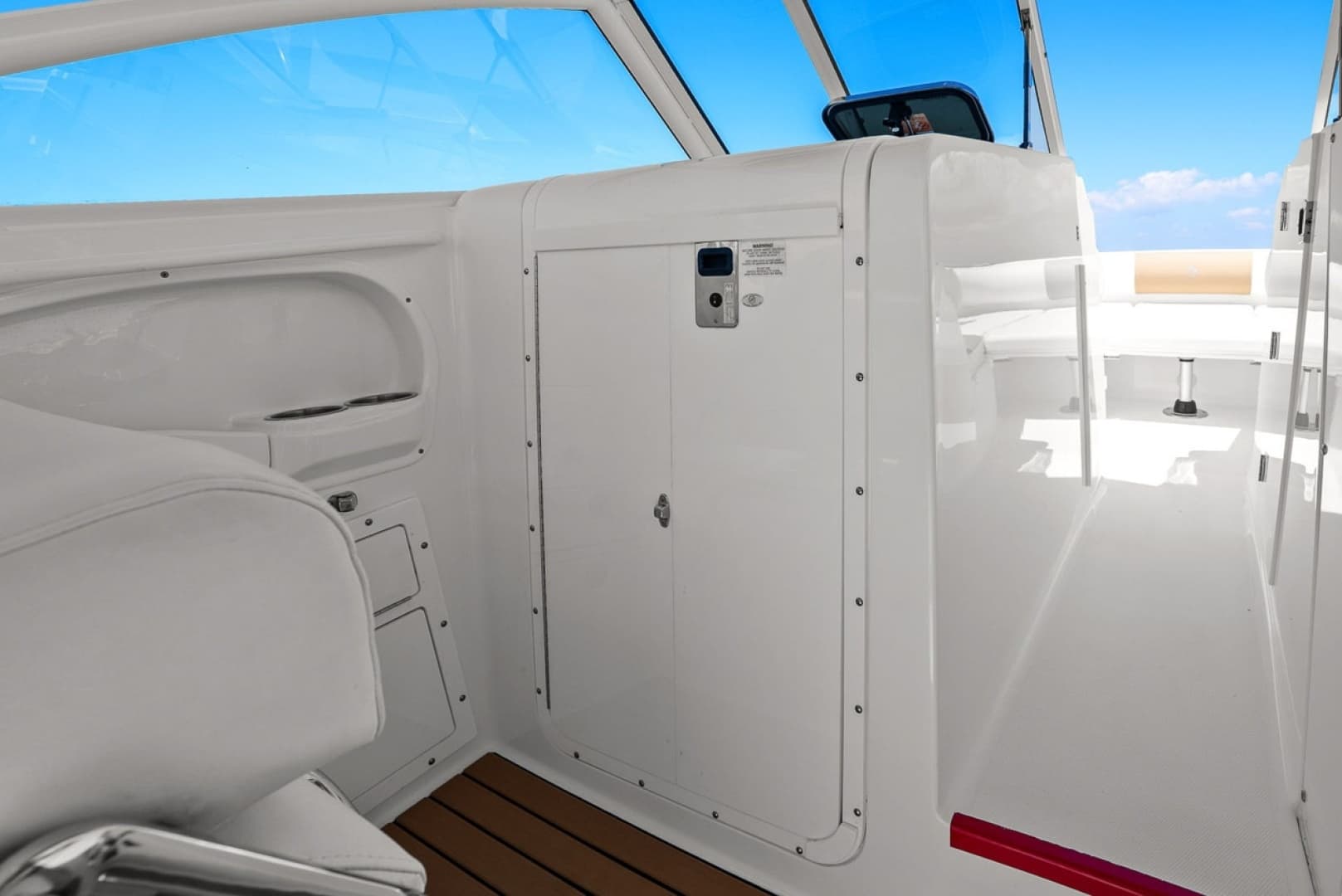 2018 Edgewater 280CX