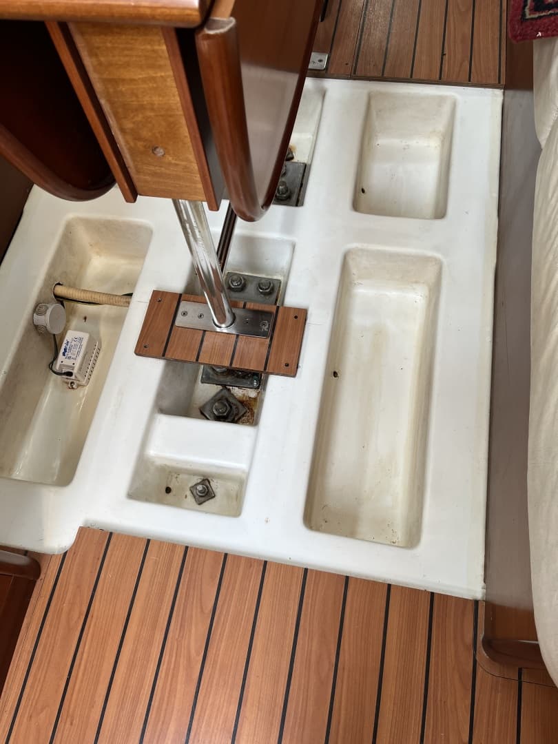 2005 Beneteau 