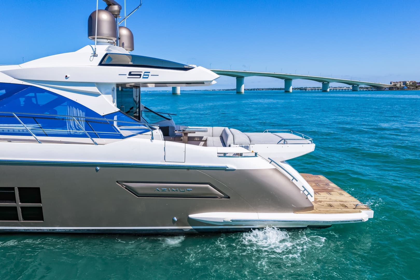 2020 Azimut S6