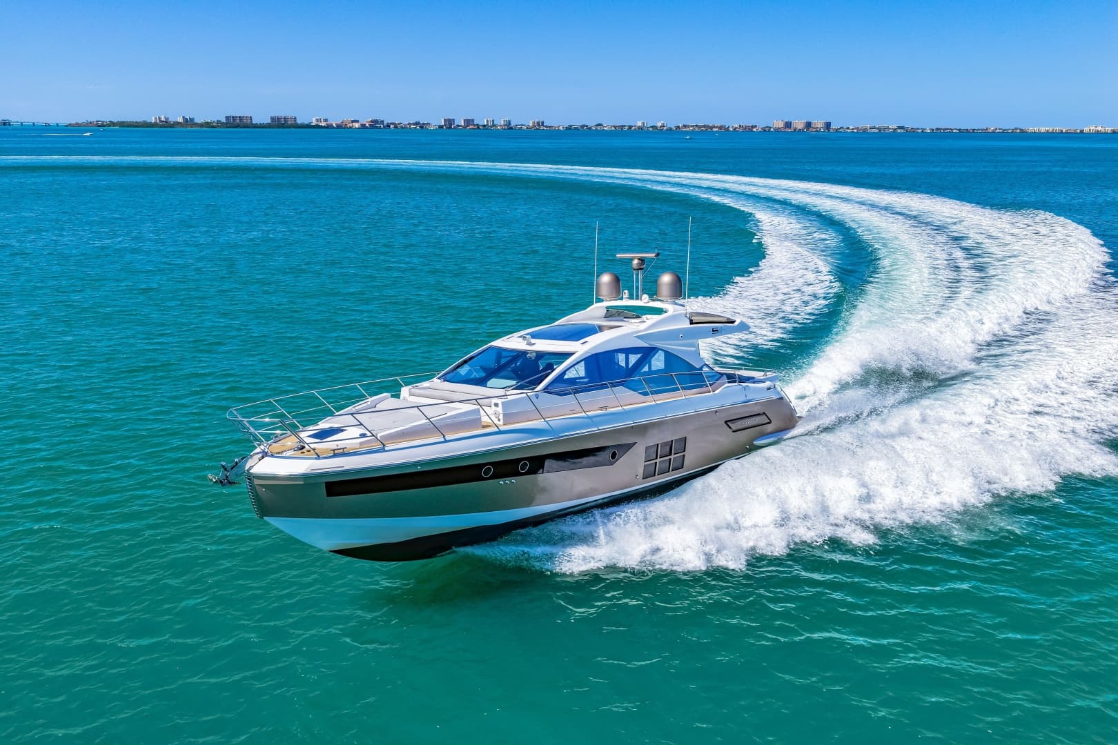 2020 Azimut S6