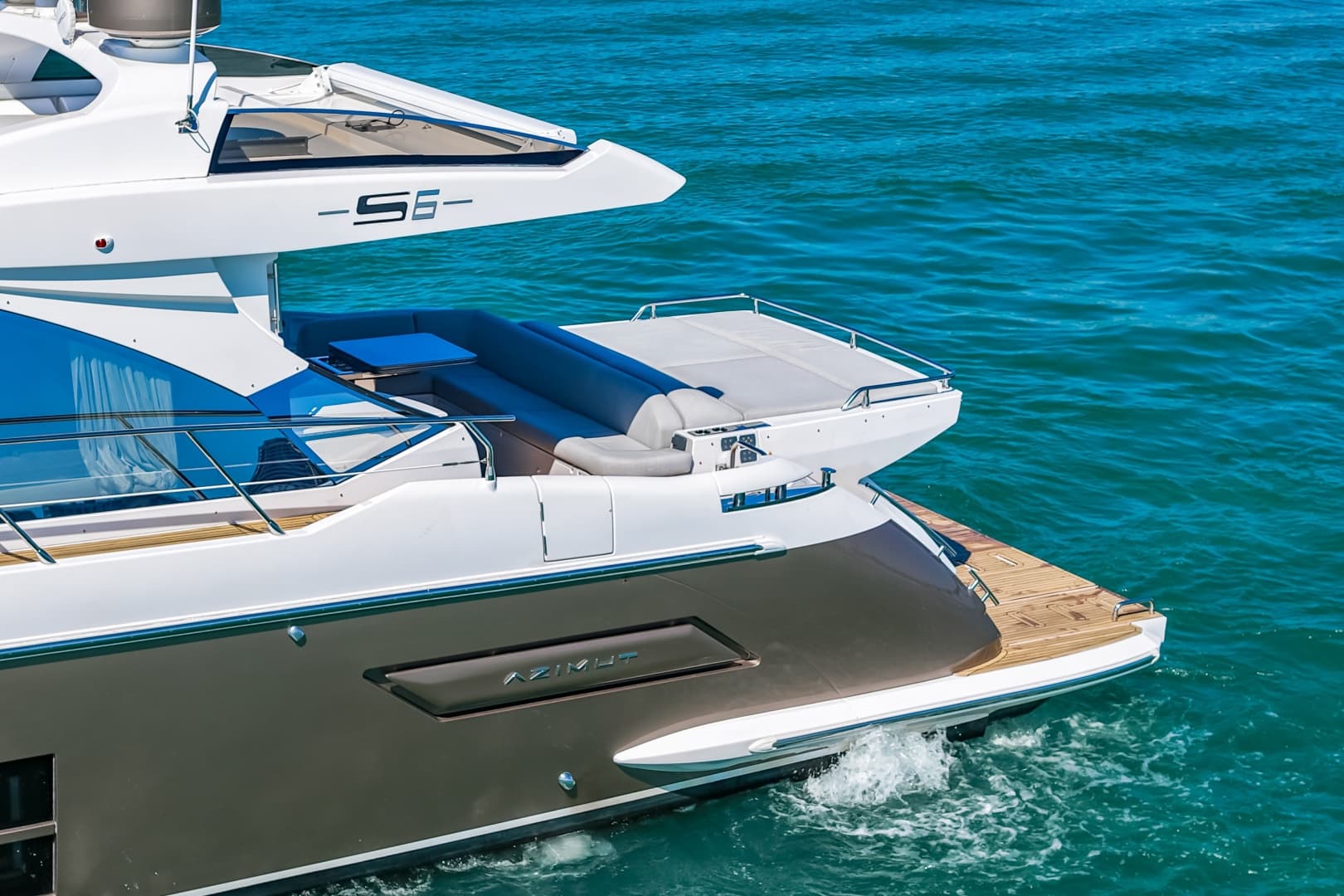 2020 Azimut S6