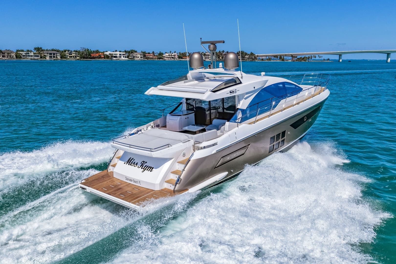 2020 Azimut S6