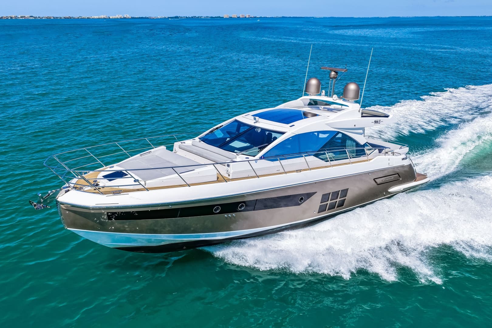 2020 Azimut S6