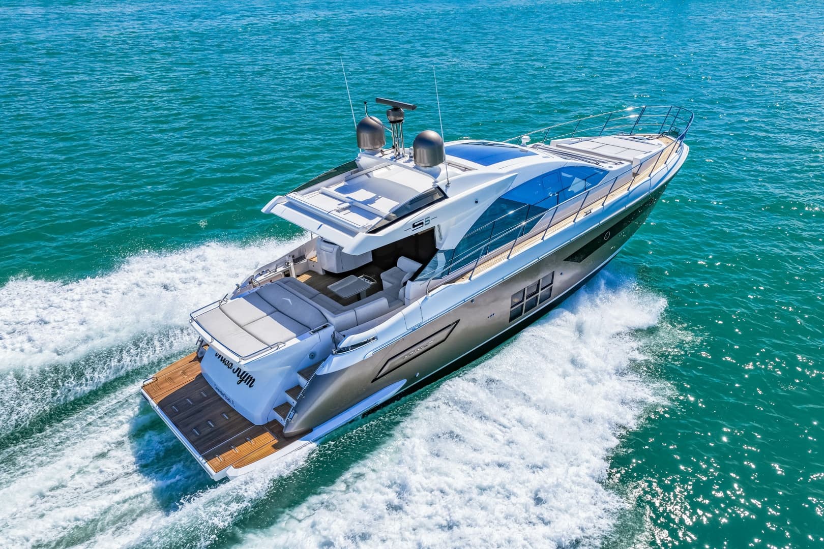2020 Azimut S6