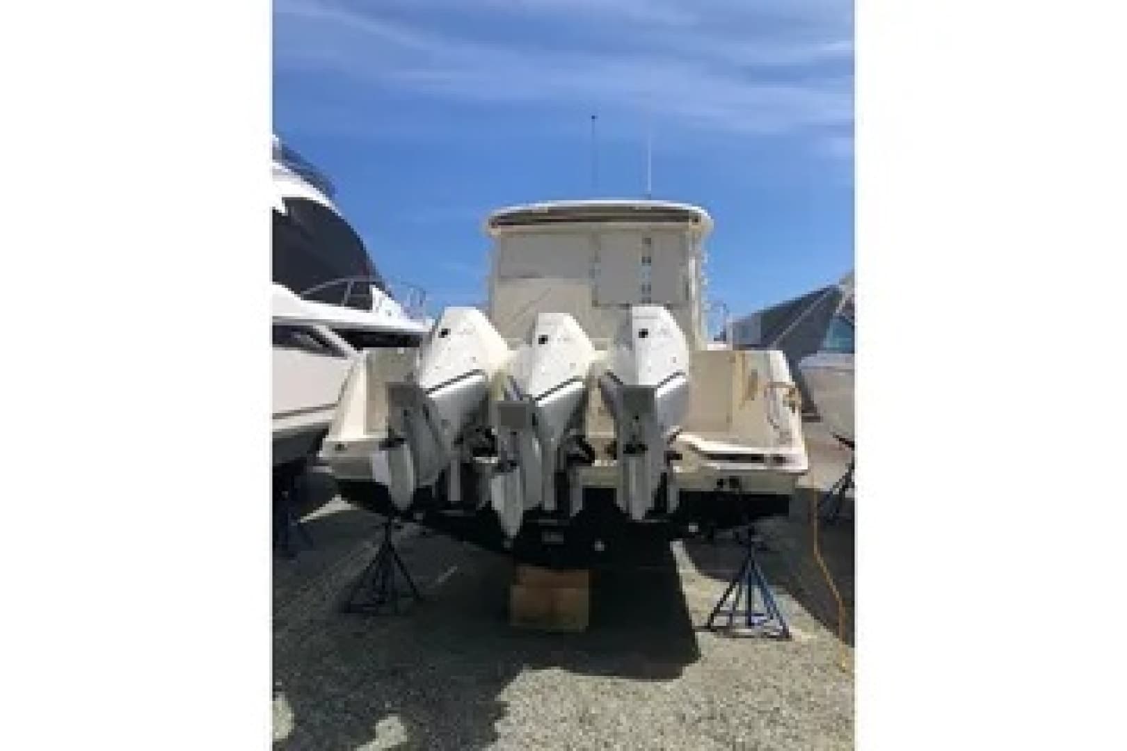 2020 Boston Whaler Conquest