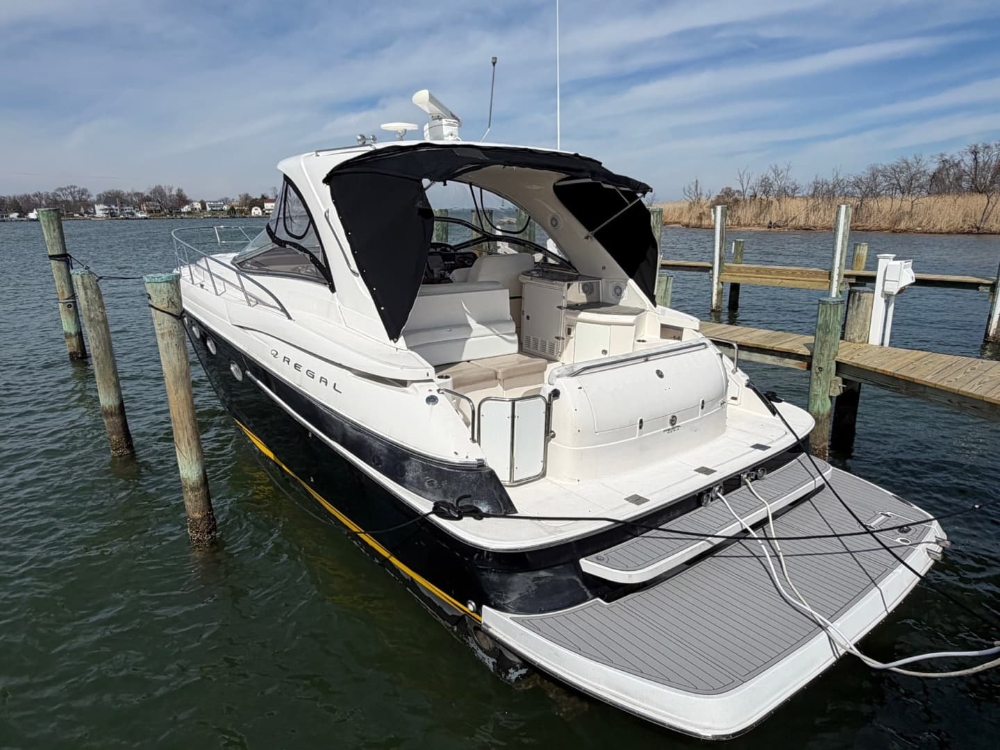 2005 Regal Commodore 4260