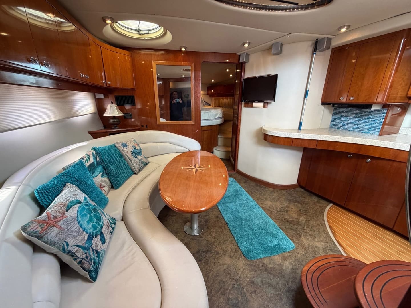 2005 Regal Commodore 4260