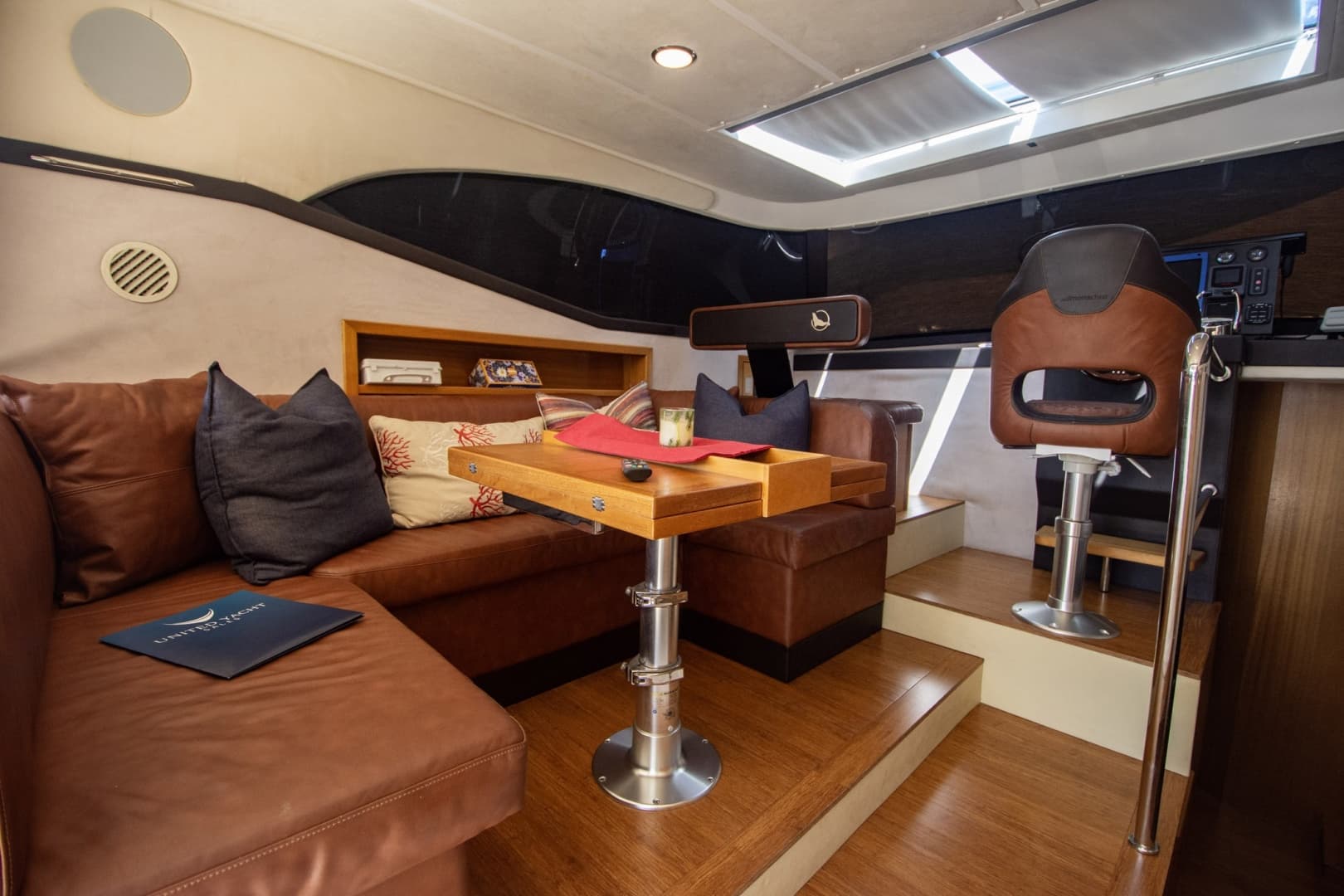 2019 Monachus Issa 45 Issa