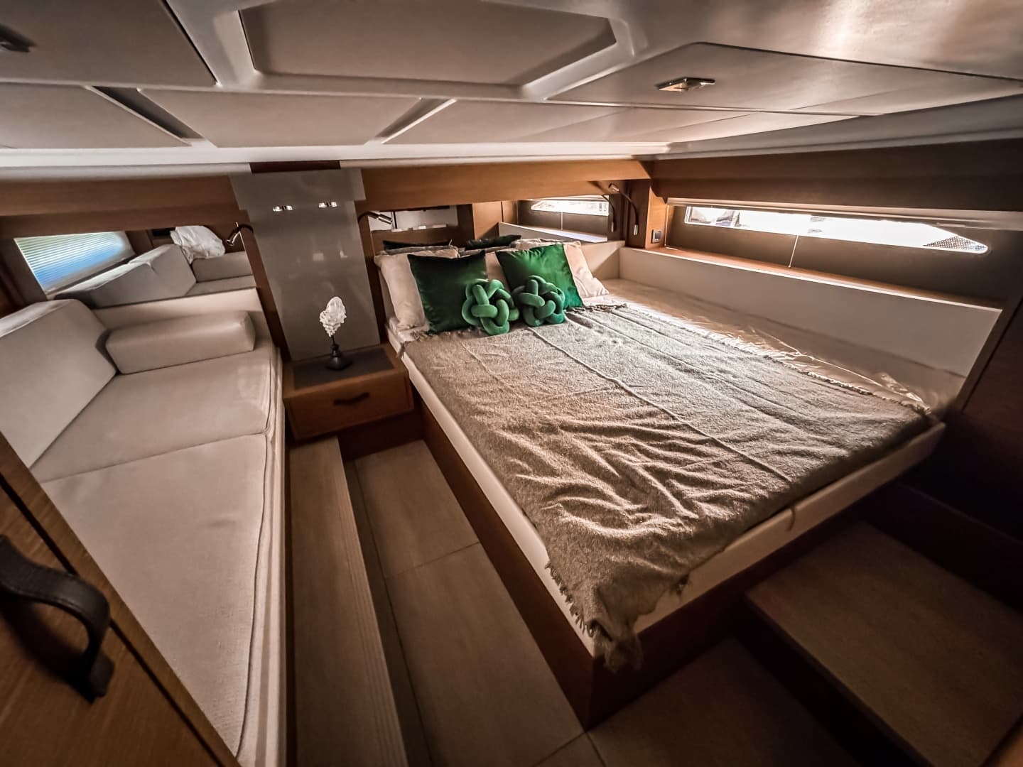 2026 Wellcraft 44 Explorer