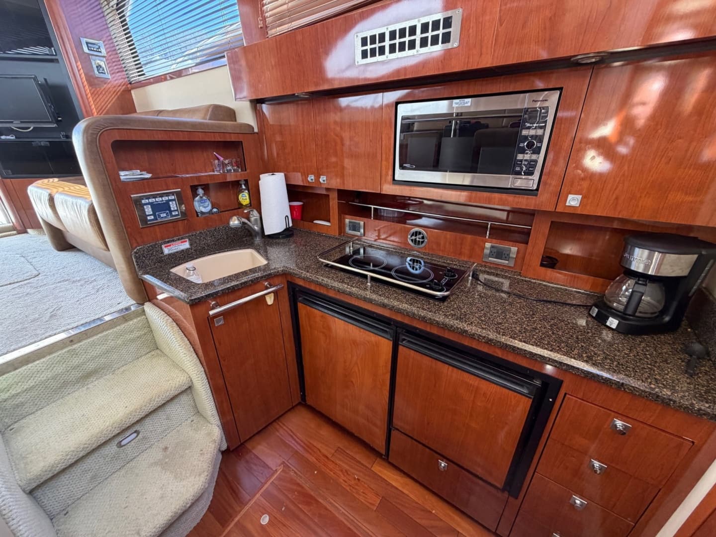 2007 Sea Ray Sedan Bridge