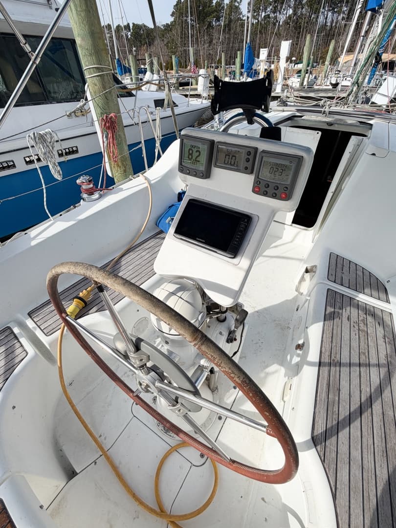 2007 Beneteau 323