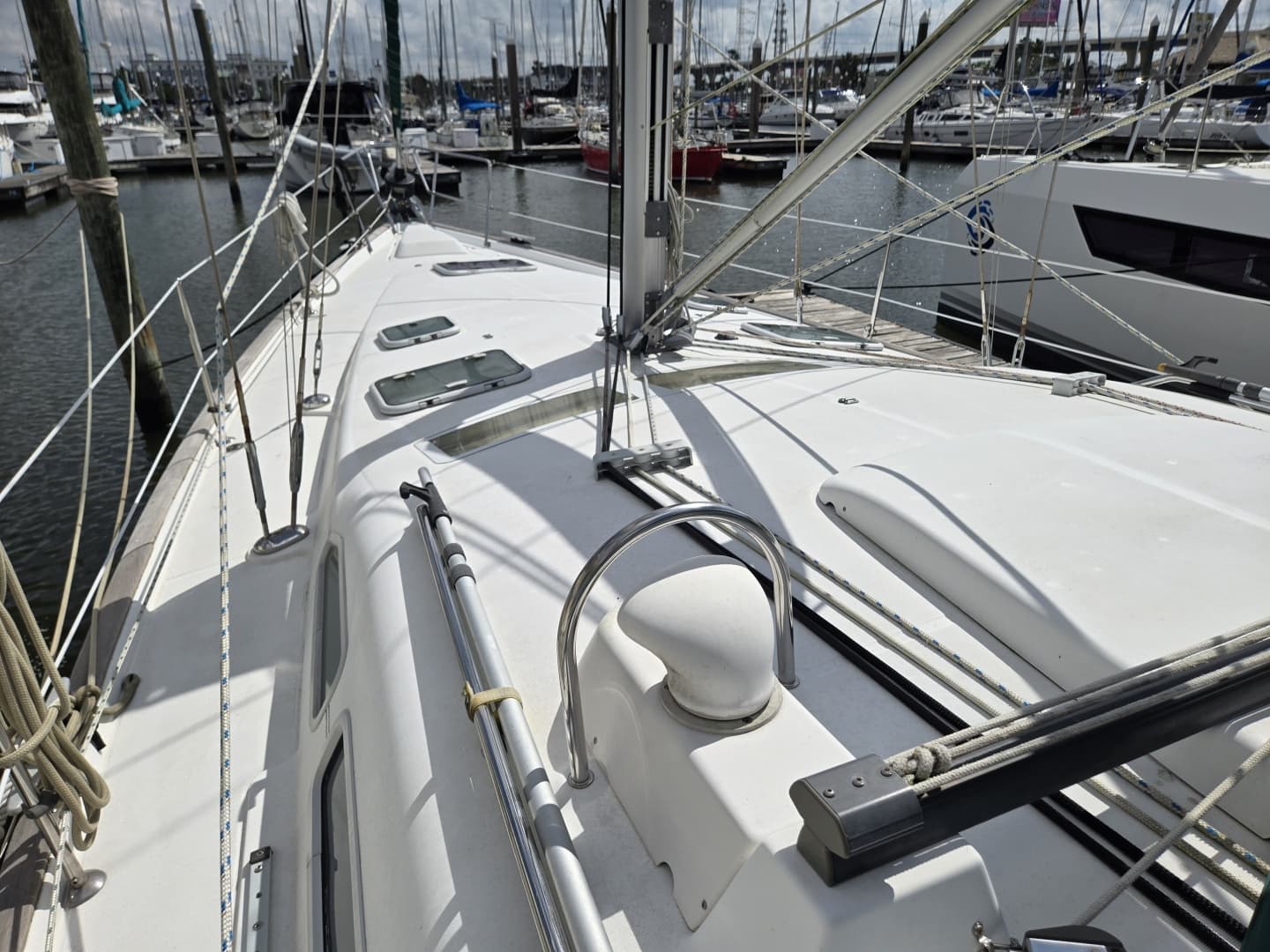 2004 Beneteau 423