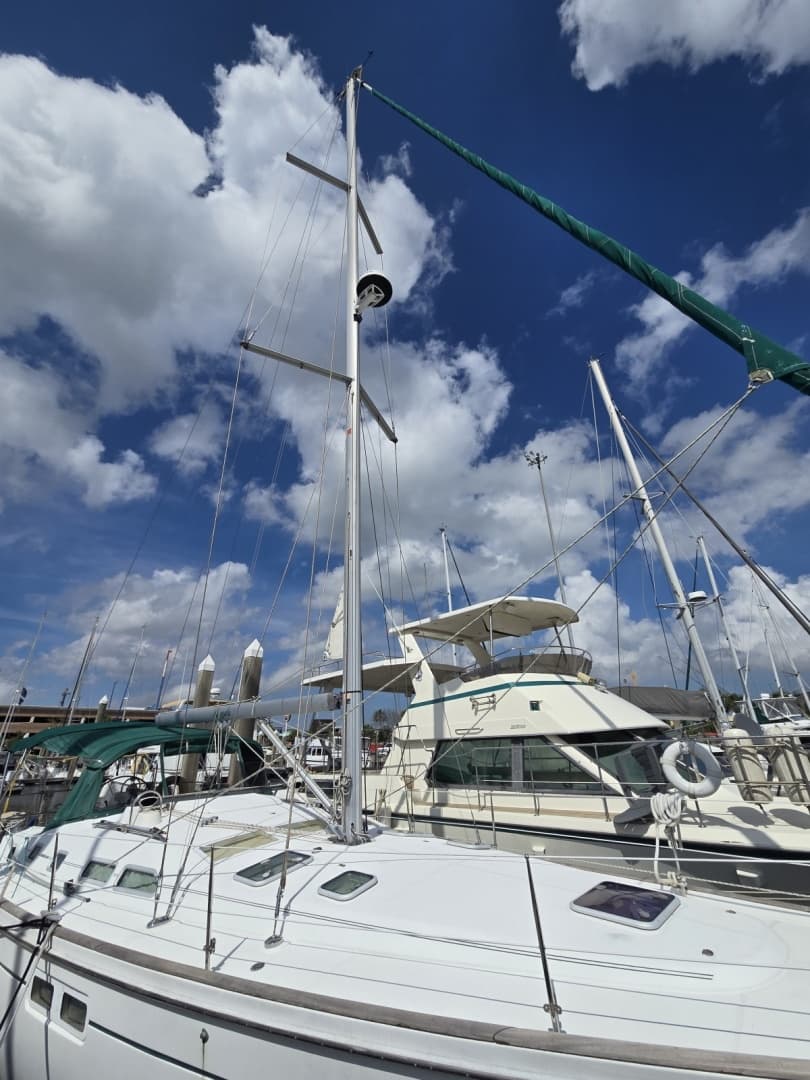 2004 Beneteau 423