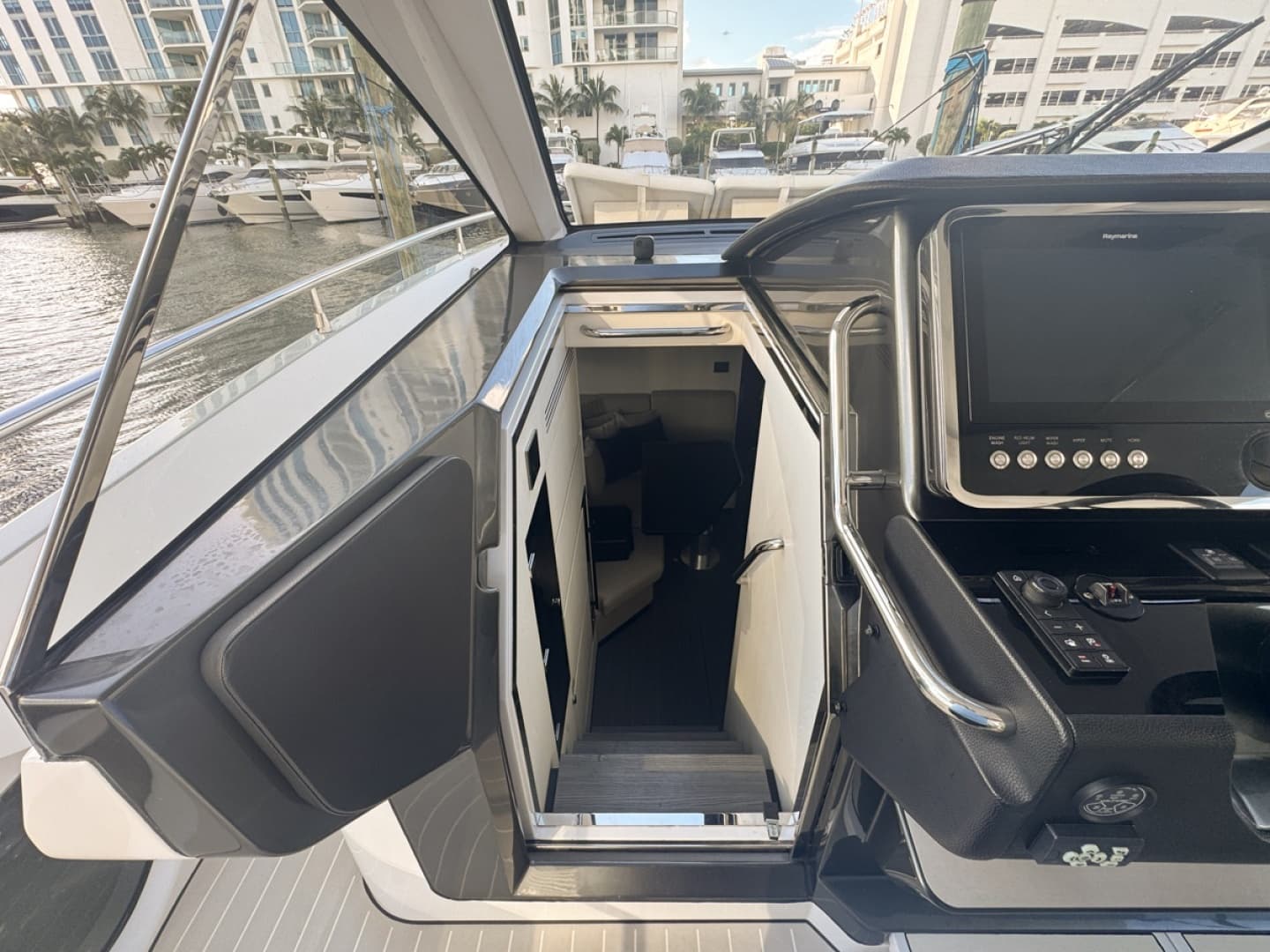 2023 Azimut Verve 47