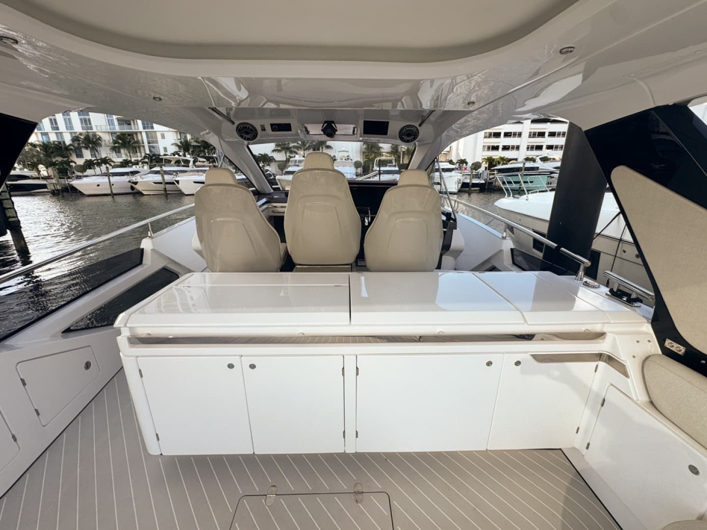 2023 Azimut Verve 47