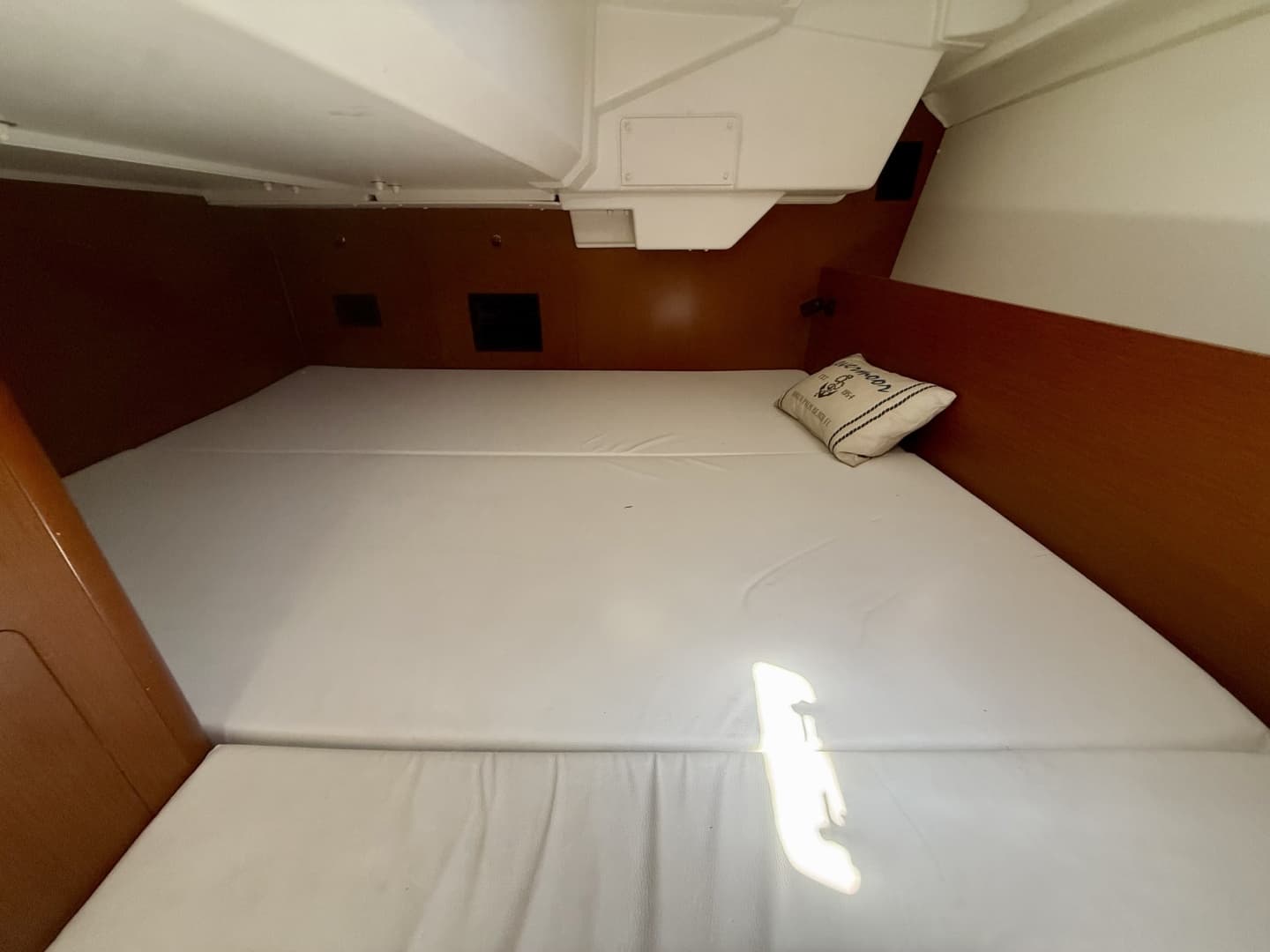 2016 Beneteau 38