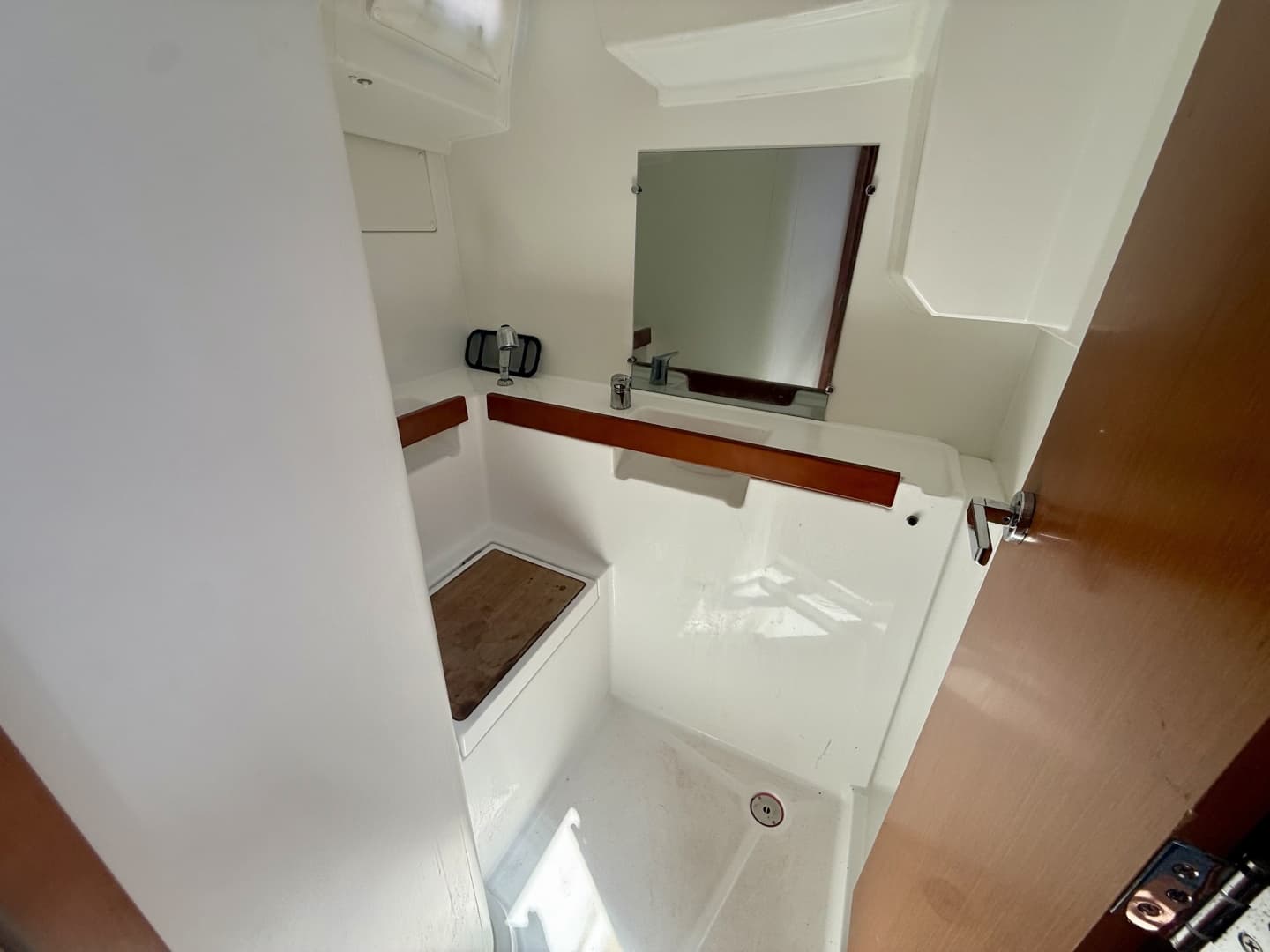 2016 Beneteau 38