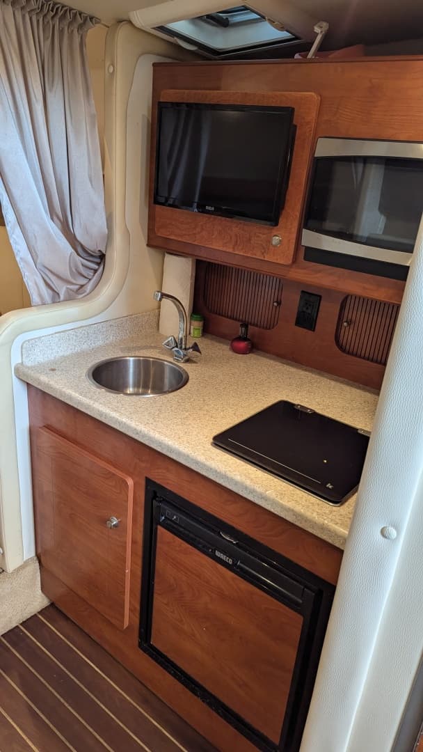 2008 Rinker 300 Express