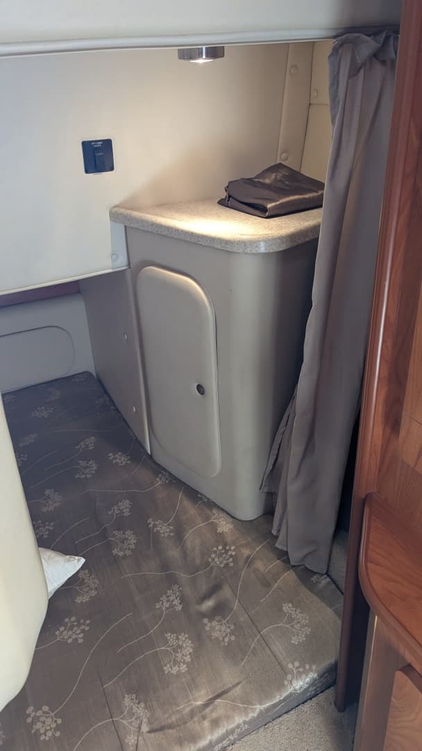 2008 Rinker 300 Express