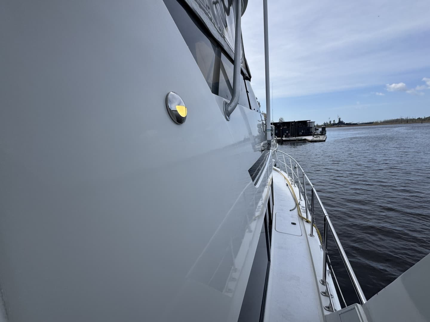 Wide Side Deck - Starboard