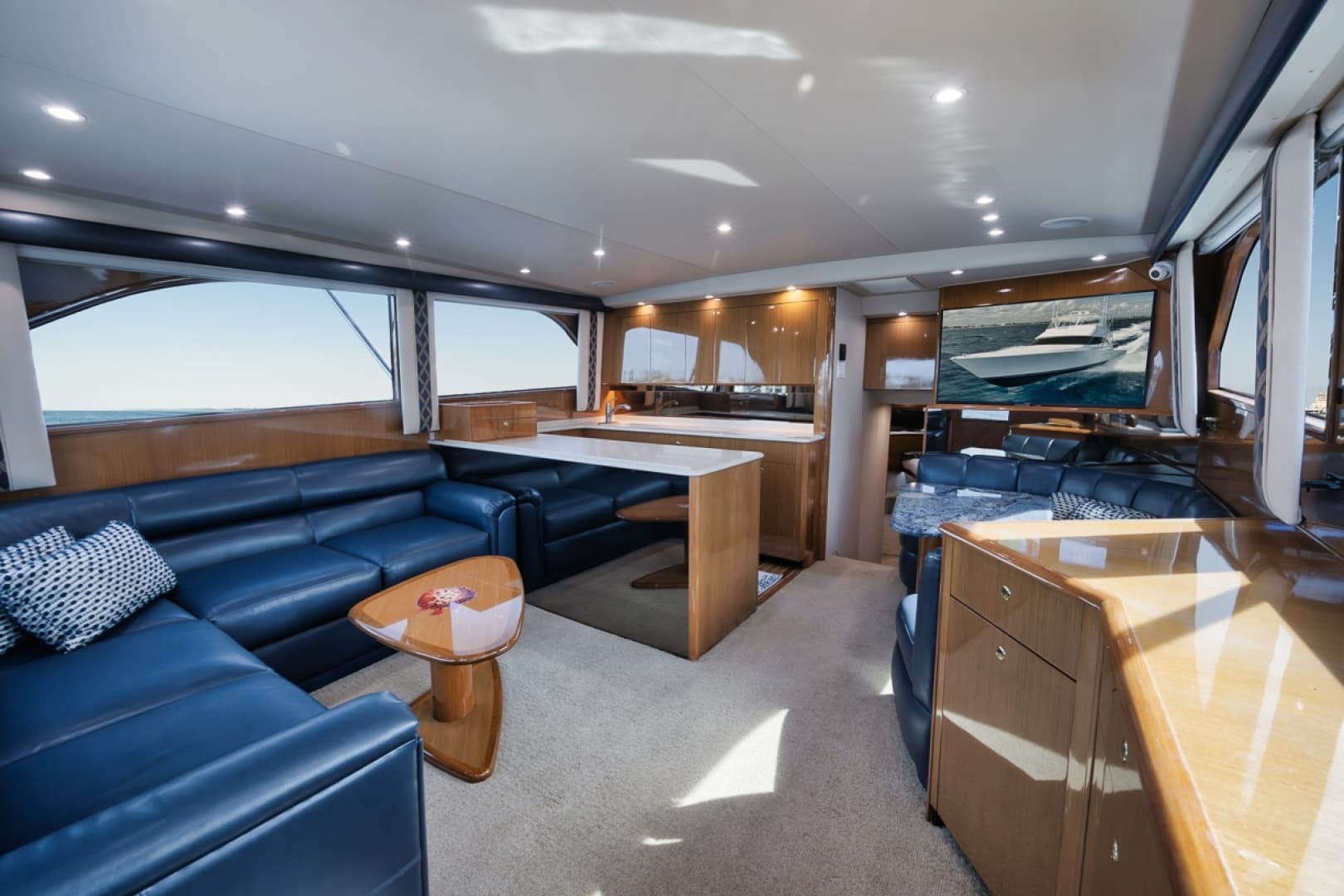 Viking 52 - THE HURRICANE - Salon