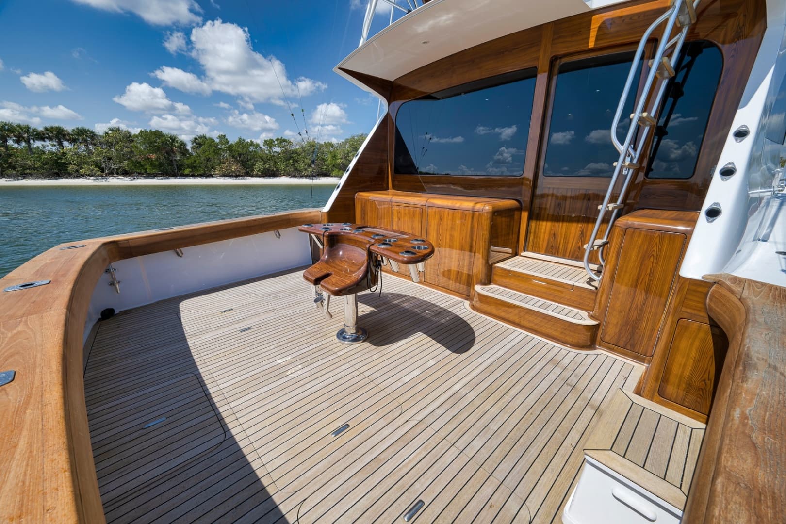 Viking 52 - THE HURRICANE - Cockpit