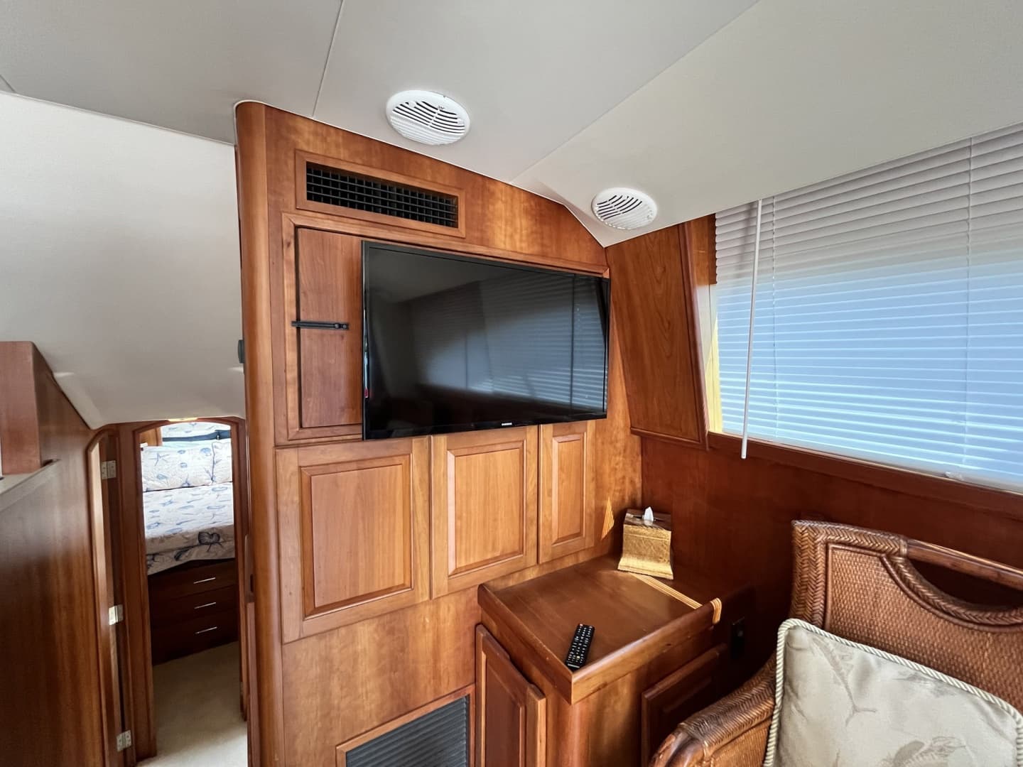 2003 Luhrs 40 Convertible