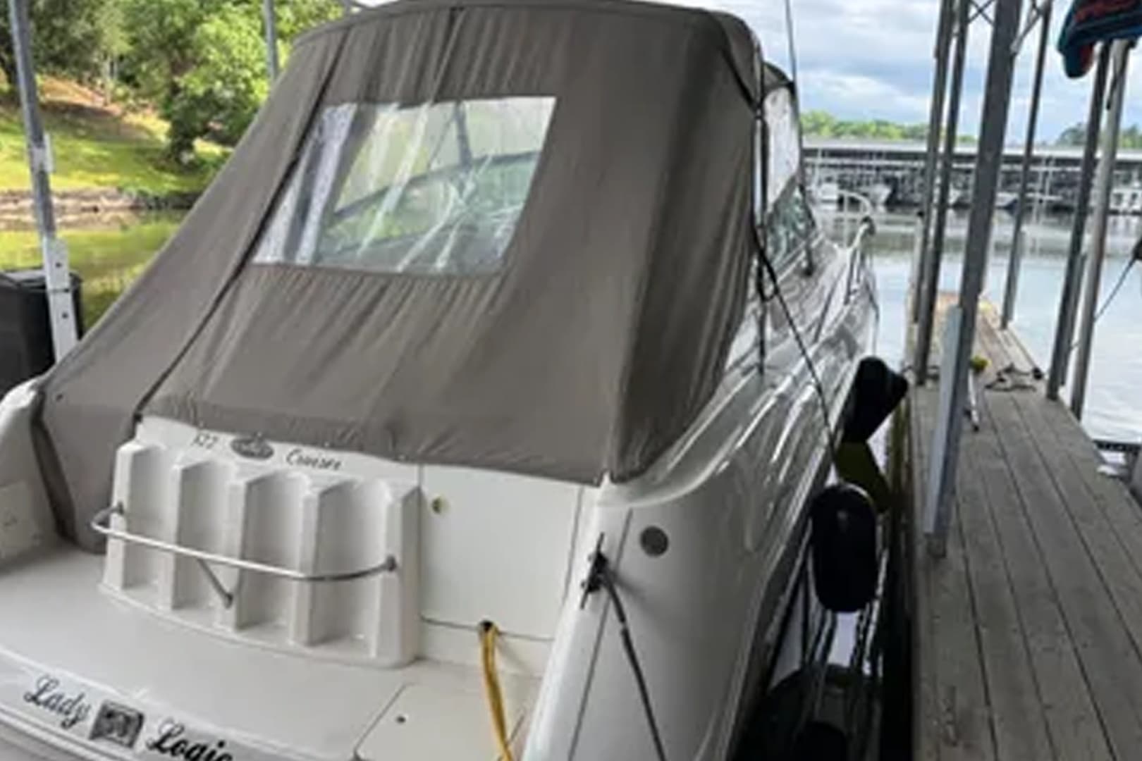 2001 Monterey 322 Cruiser