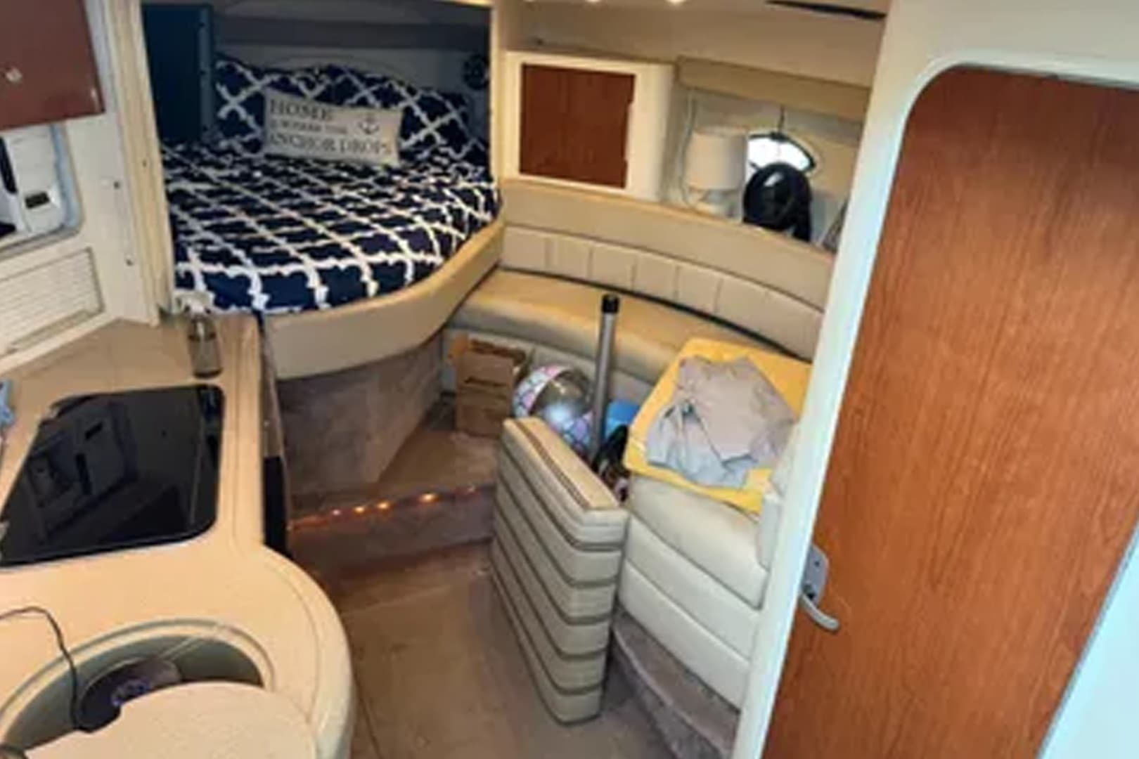 2001 Monterey 322 Cruiser