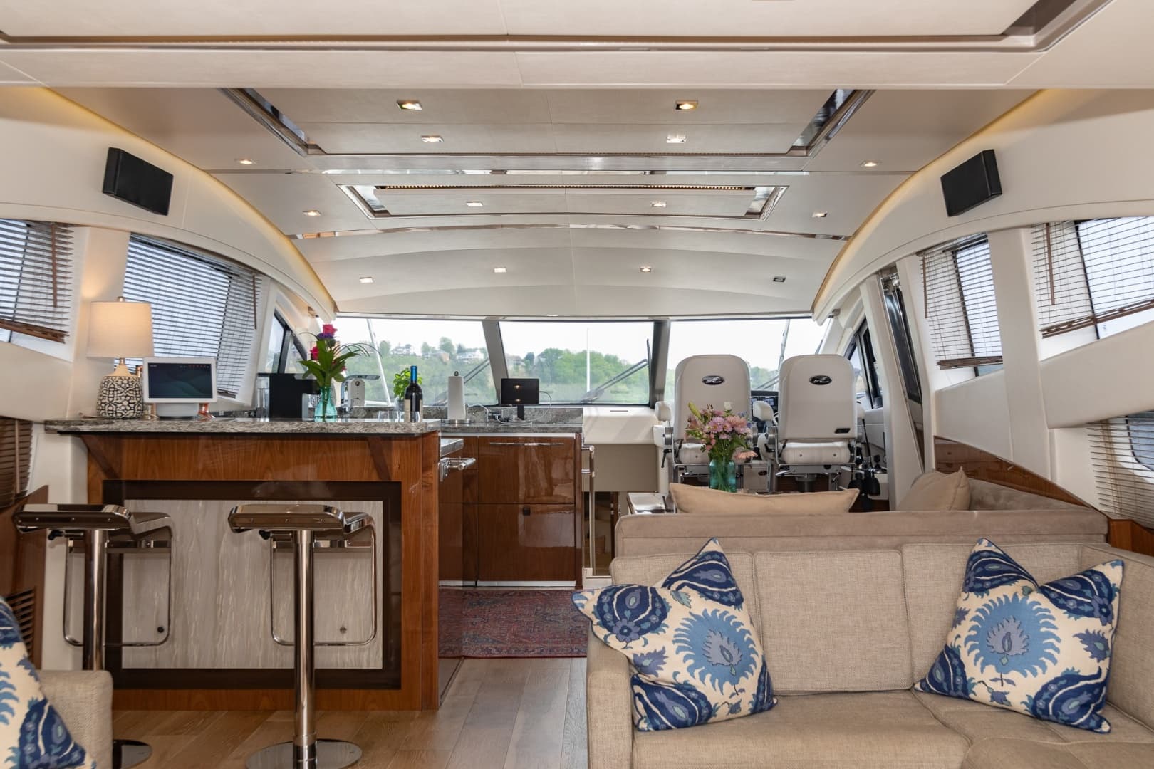 2018 Sea Ray L650 FLY