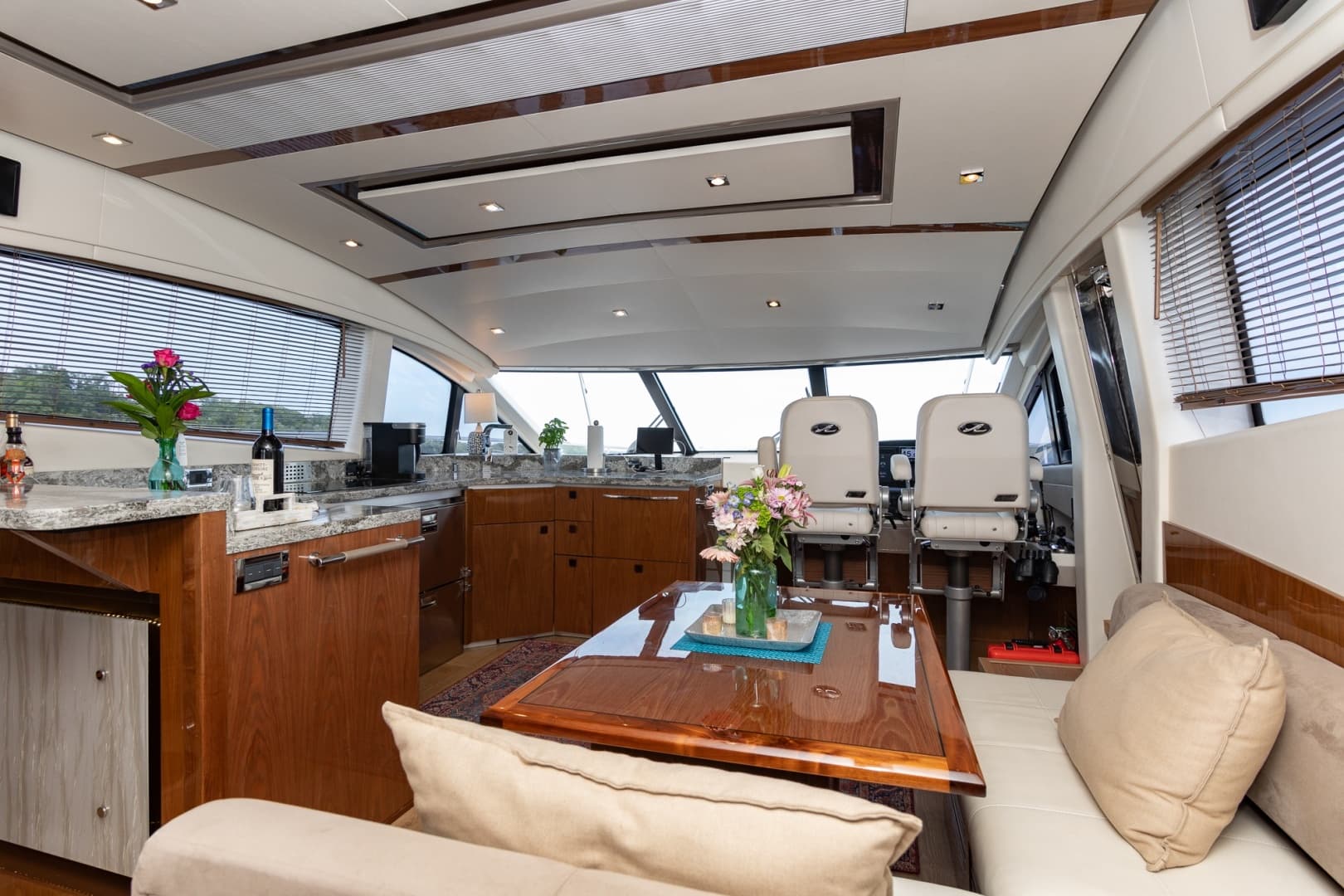 2018 Sea Ray L650 FLY