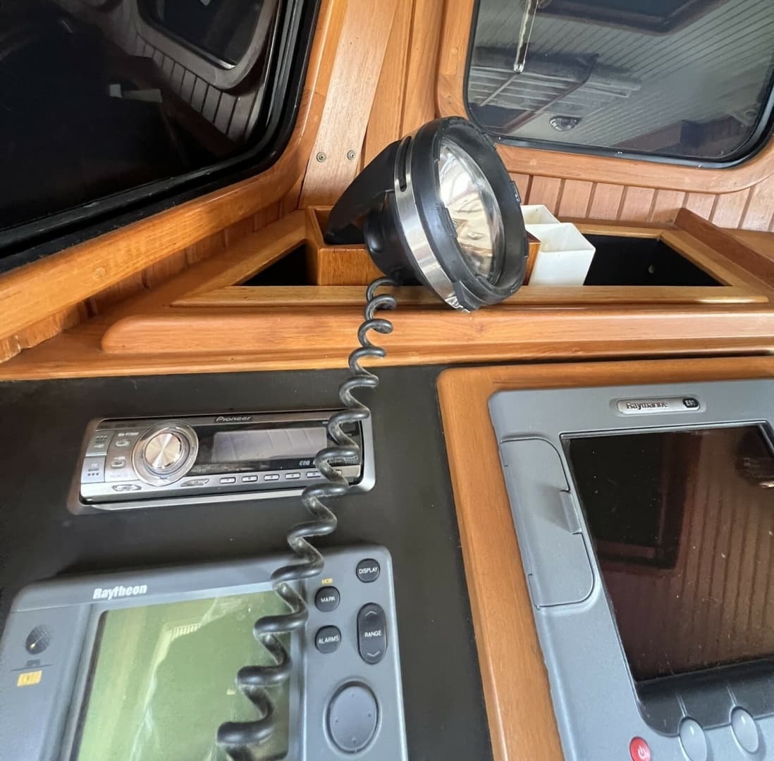 1989 Hans Christian Independence 45