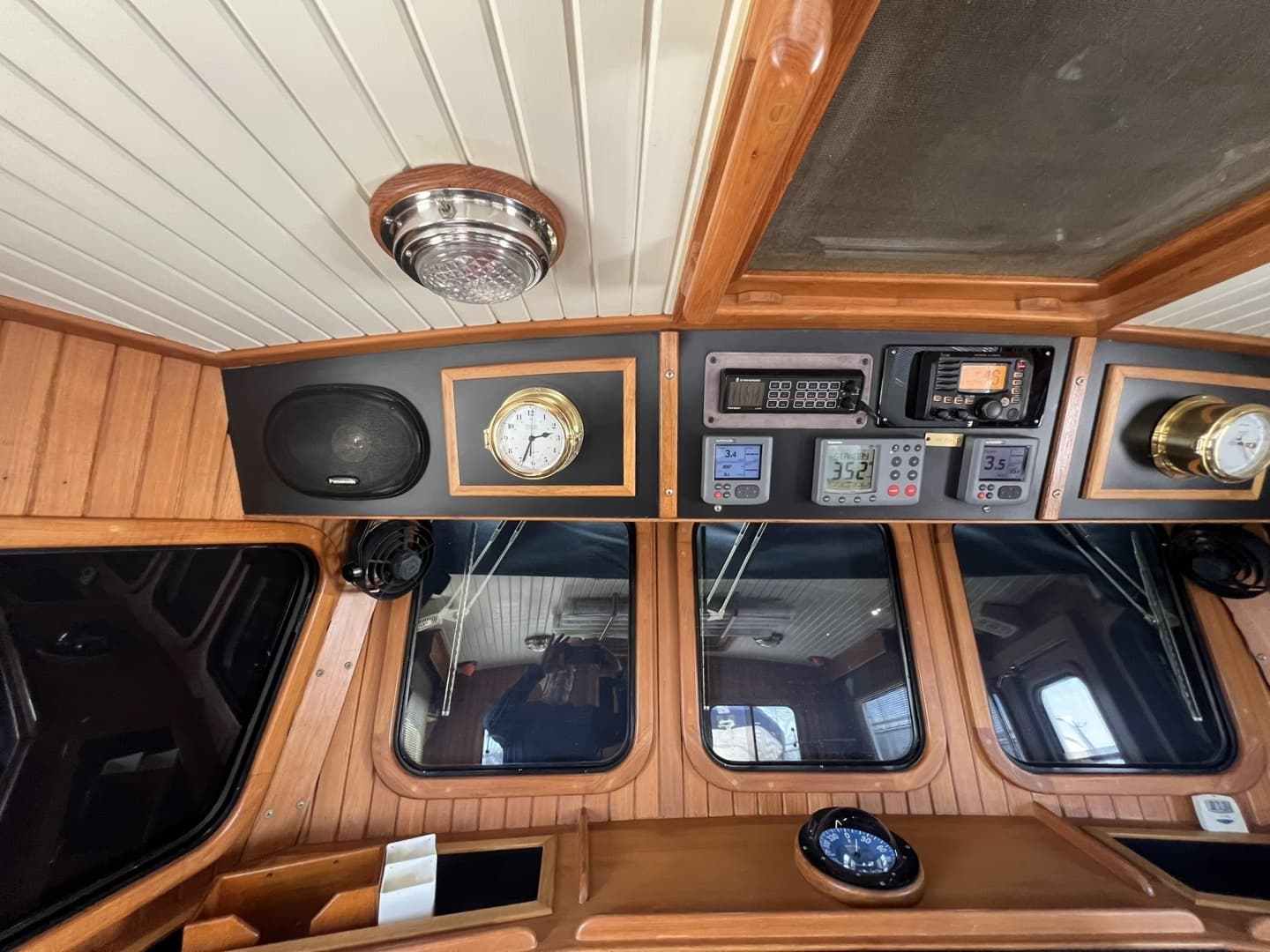 1989 Hans Christian Independence 45