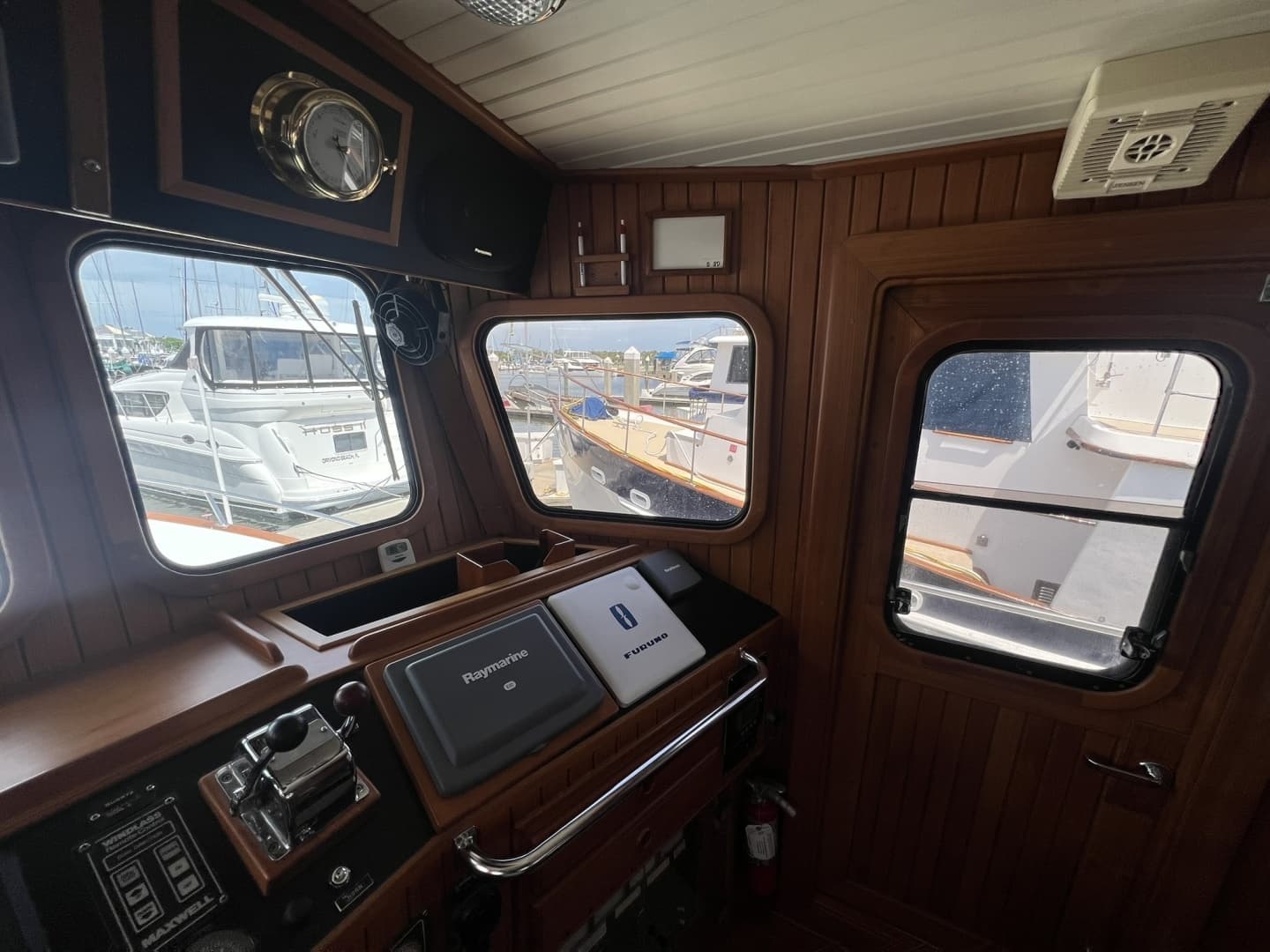 1989 Hans Christian Independence 45