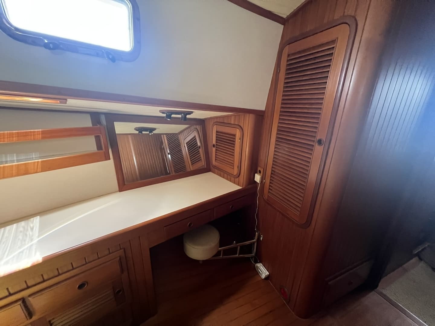 1989 Hans Christian Independence 45