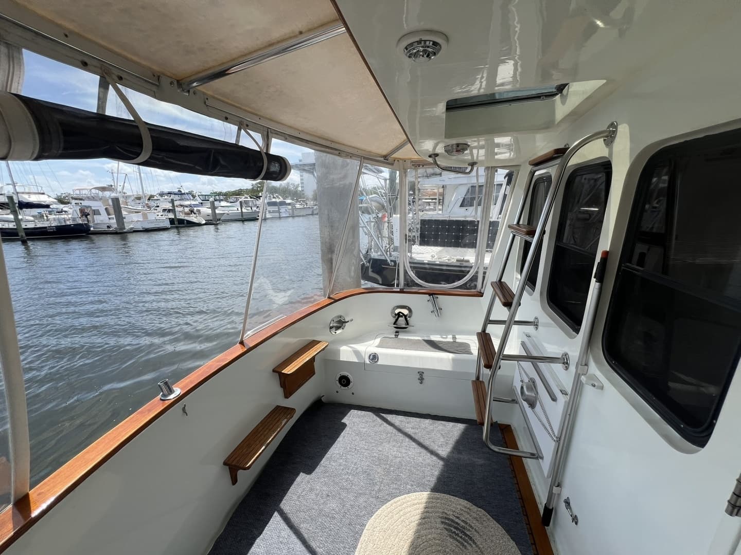 1989 Hans Christian Independence 45