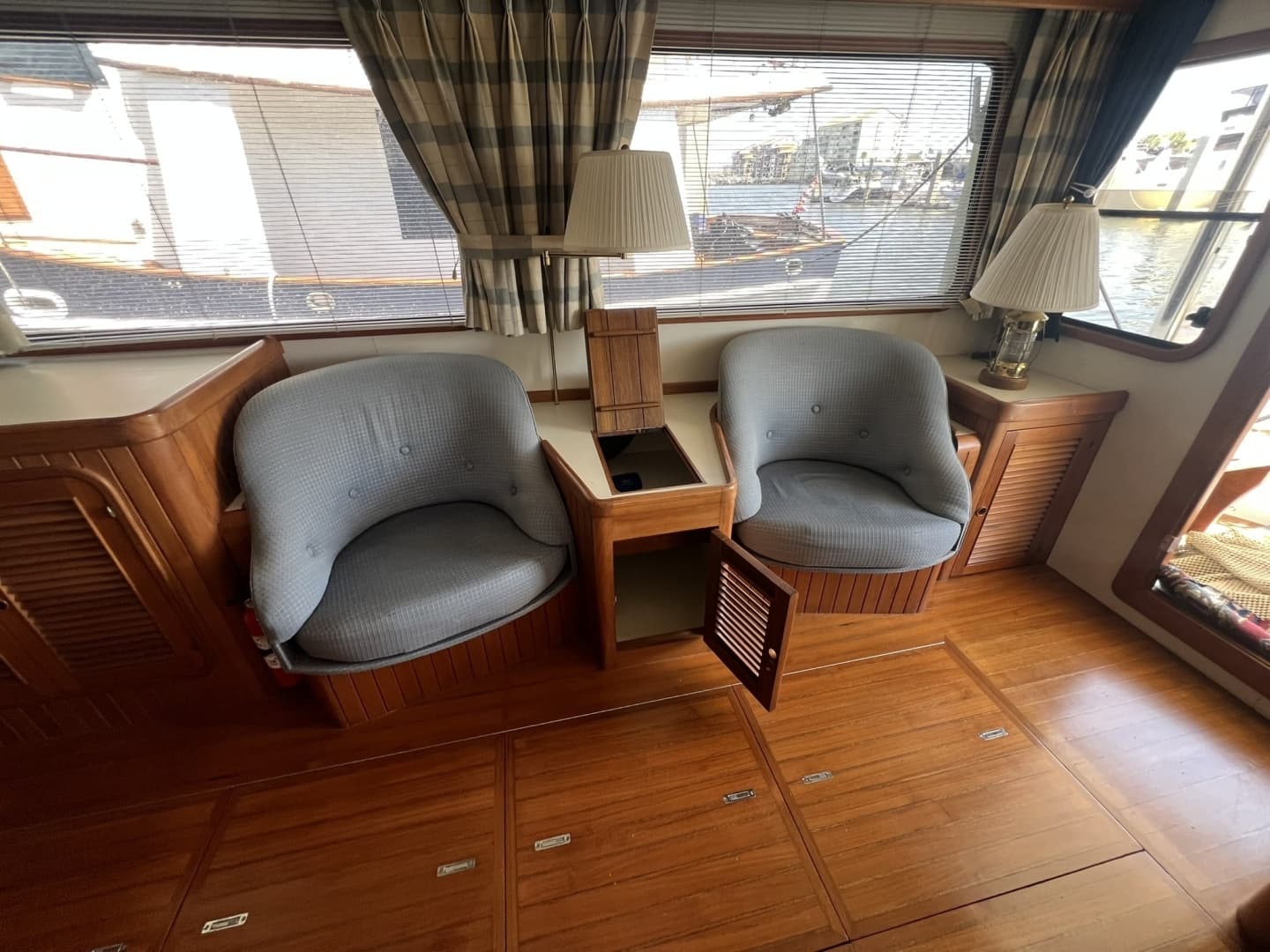 1989 Hans Christian Independence 45