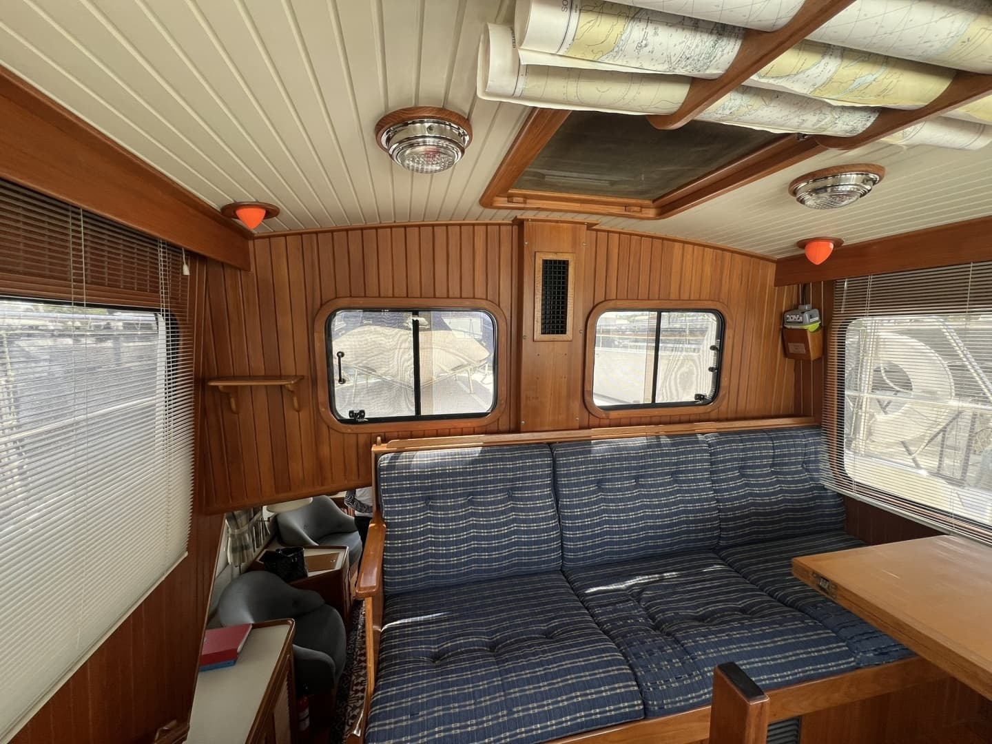 1989 Hans Christian Independence 45