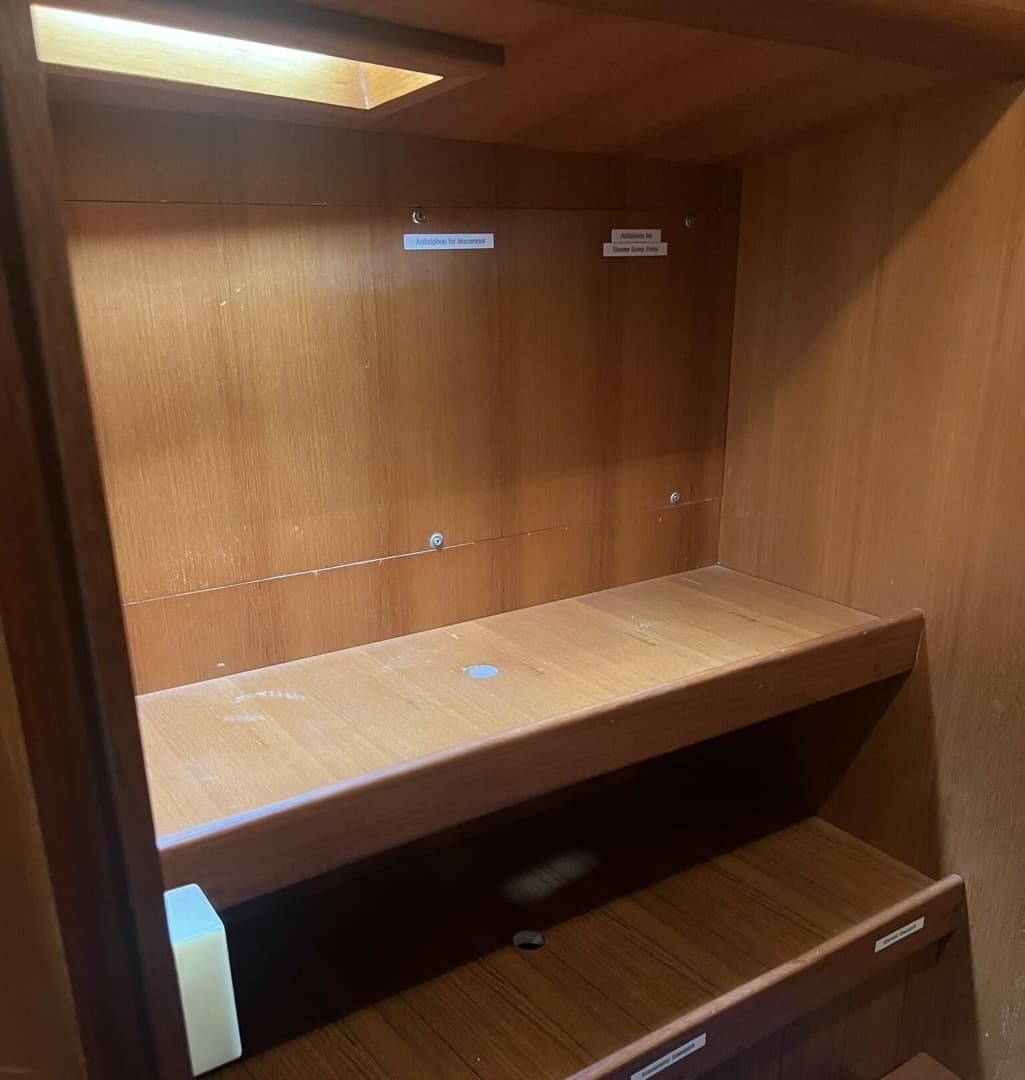 1989 Hans Christian Independence 45